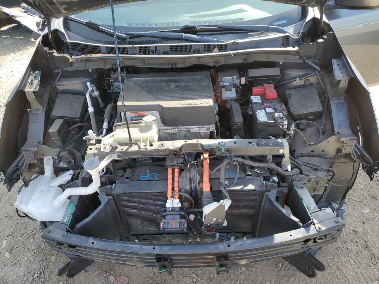 Photo 10 VIN: 1N4AZ1CP8JC303056 - NISSAN LEAF 