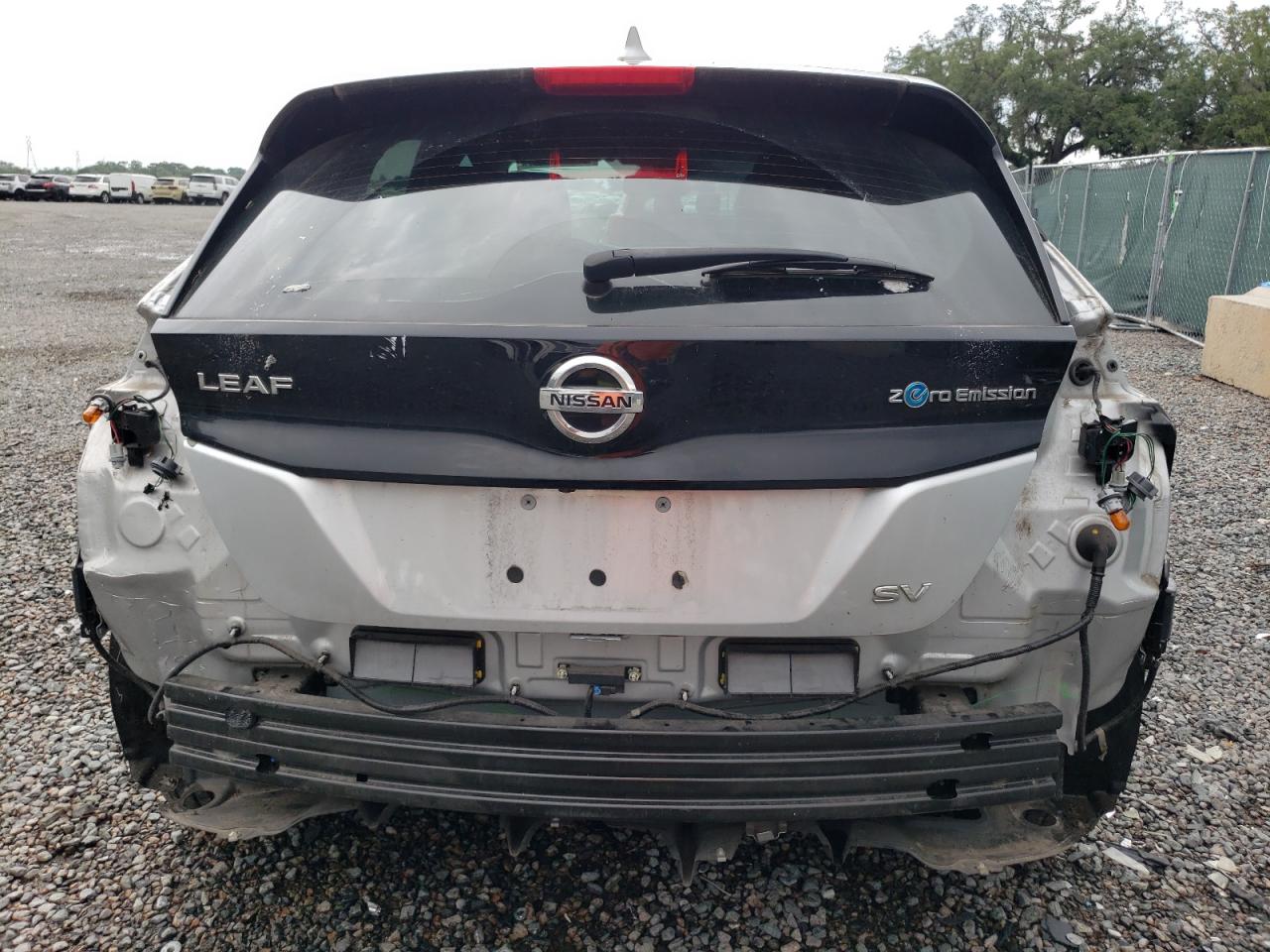 Photo 5 VIN: 1N4AZ1CPXJC303124 - NISSAN LEAF 