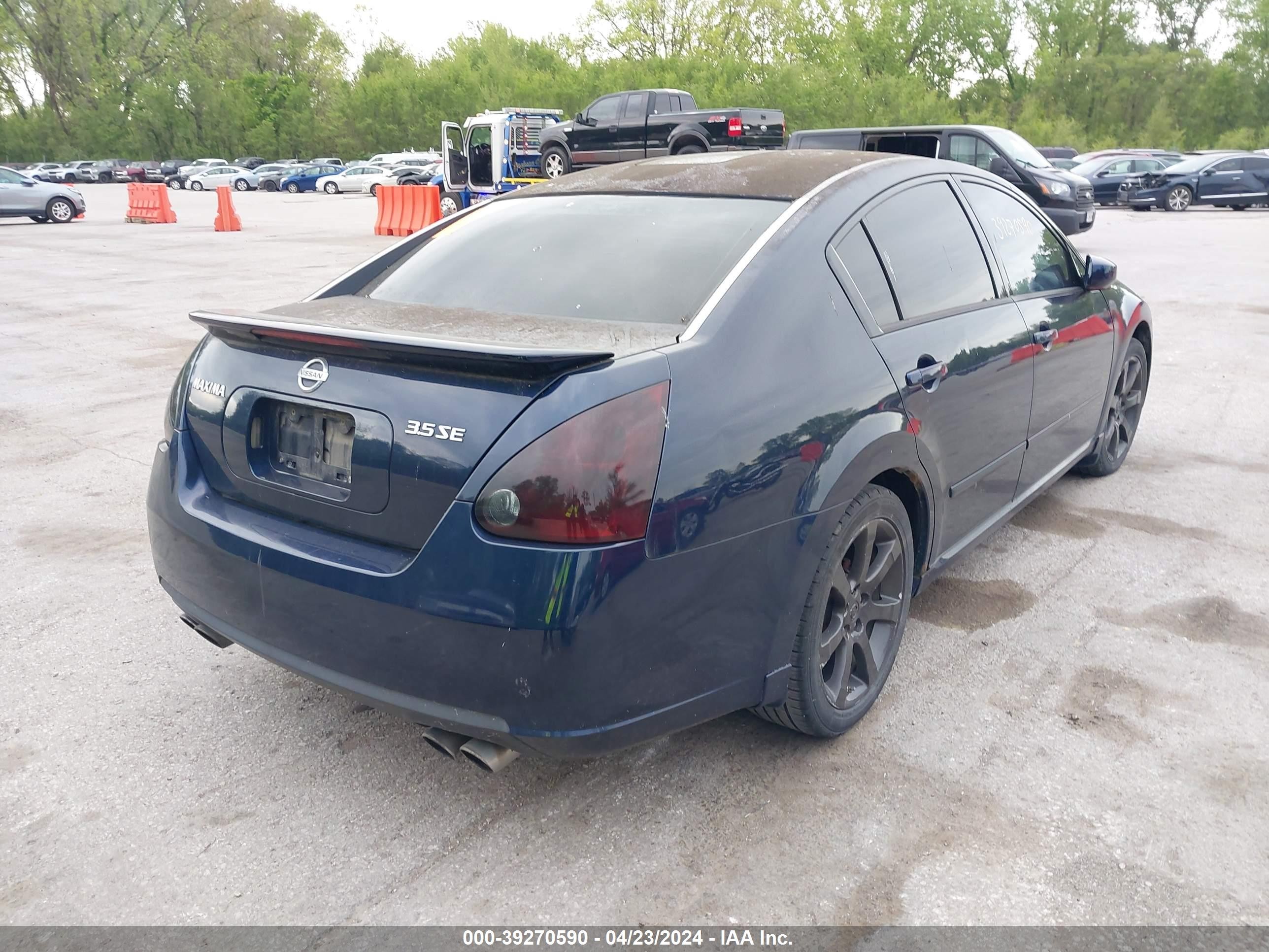 Photo 3 VIN: 1N4BA41E18C800409 - NISSAN MAXIMA 