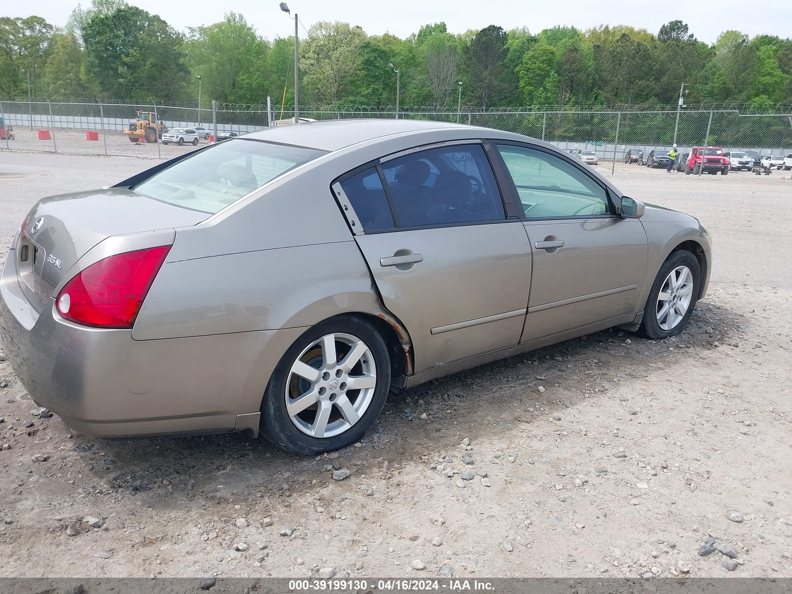 Photo 3 VIN: 1N4BA41E24C915952 - NISSAN MAXIMA 