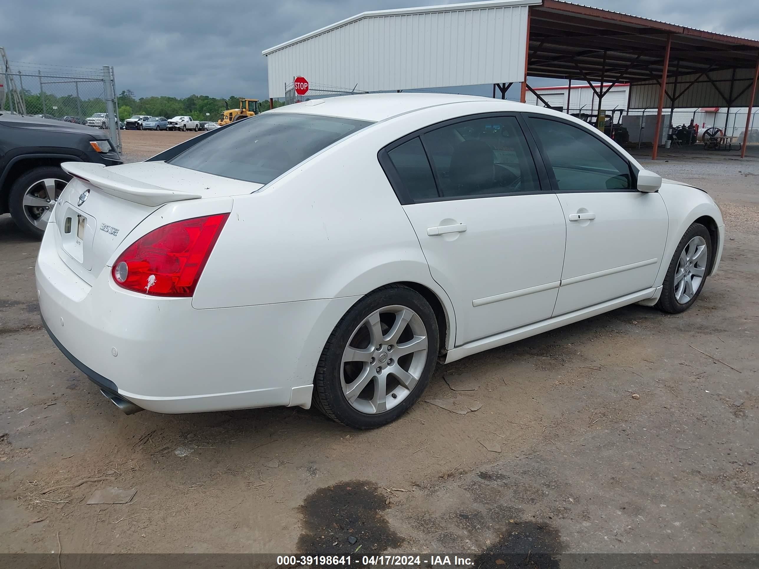 Photo 3 VIN: 1N4BA41E38C819317 - NISSAN MAXIMA 