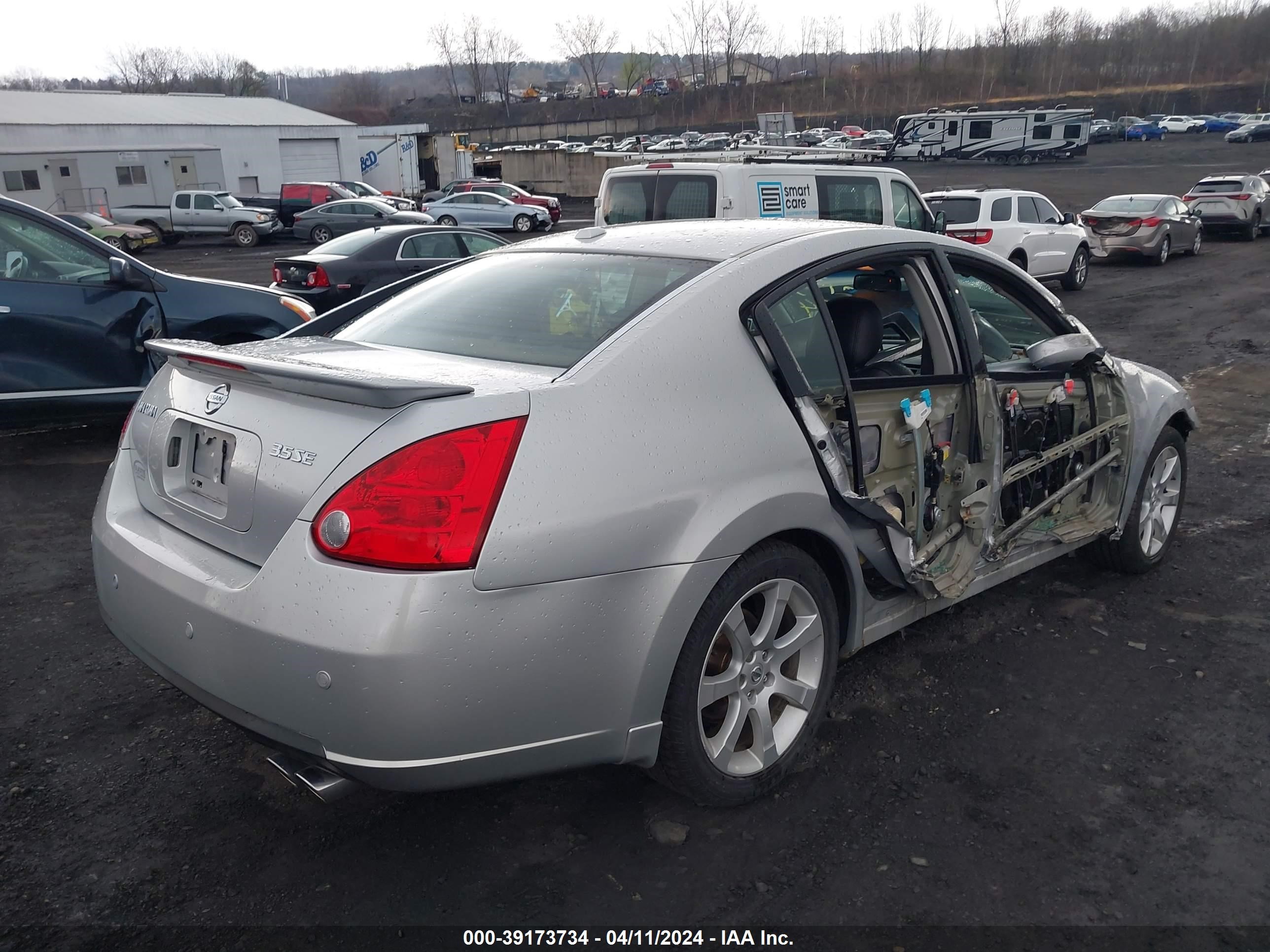 Photo 3 VIN: 1N4BA41E38C820211 - NISSAN MAXIMA 