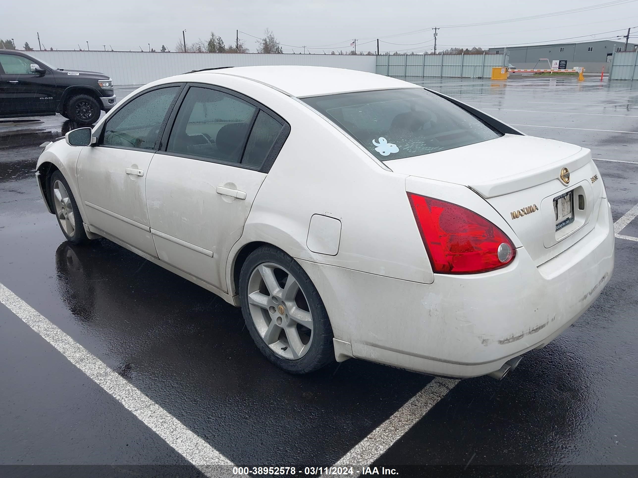 Photo 2 VIN: 1N4BA41E84C850038 - NISSAN MAXIMA 