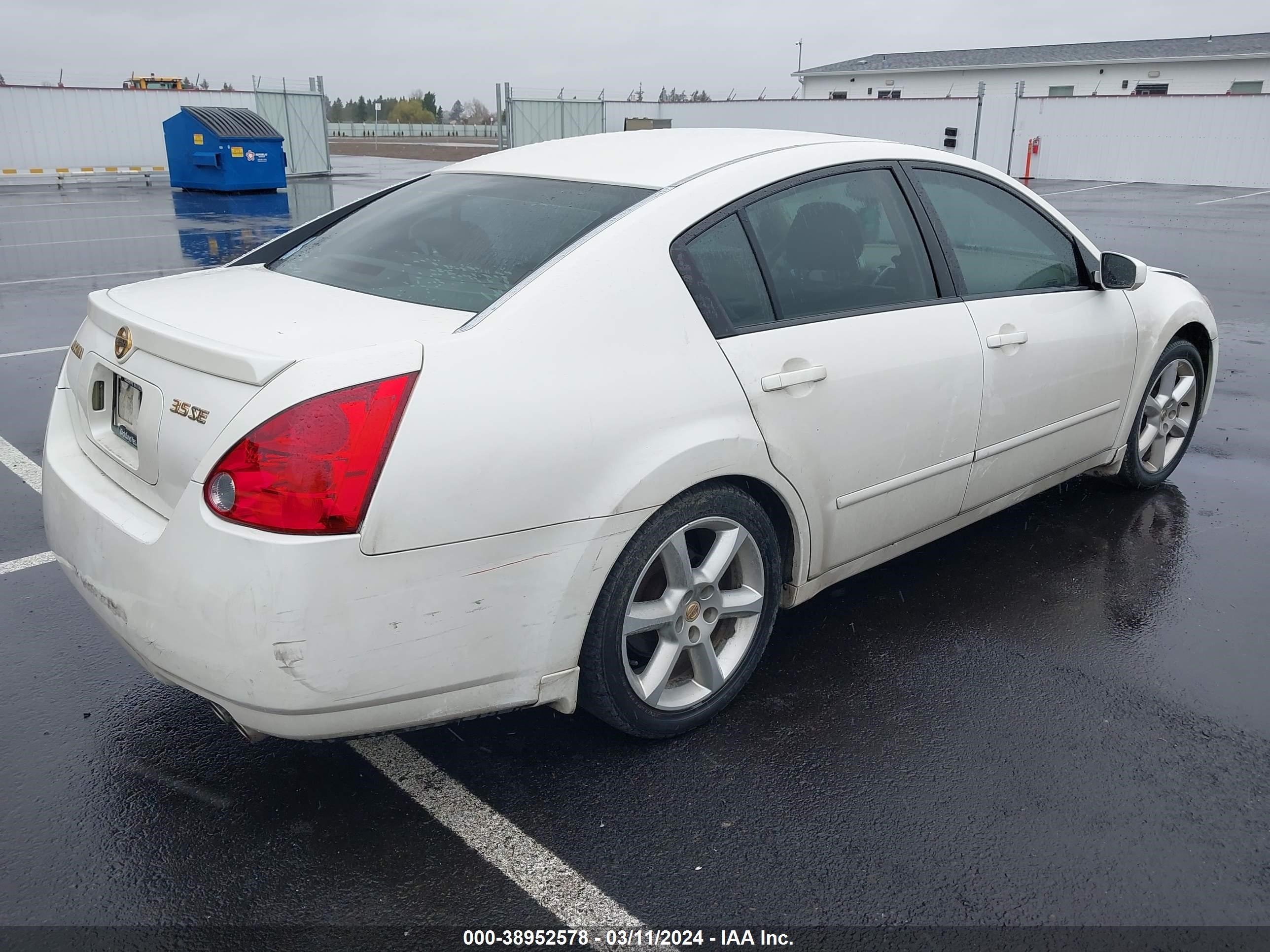 Photo 3 VIN: 1N4BA41E84C850038 - NISSAN MAXIMA 