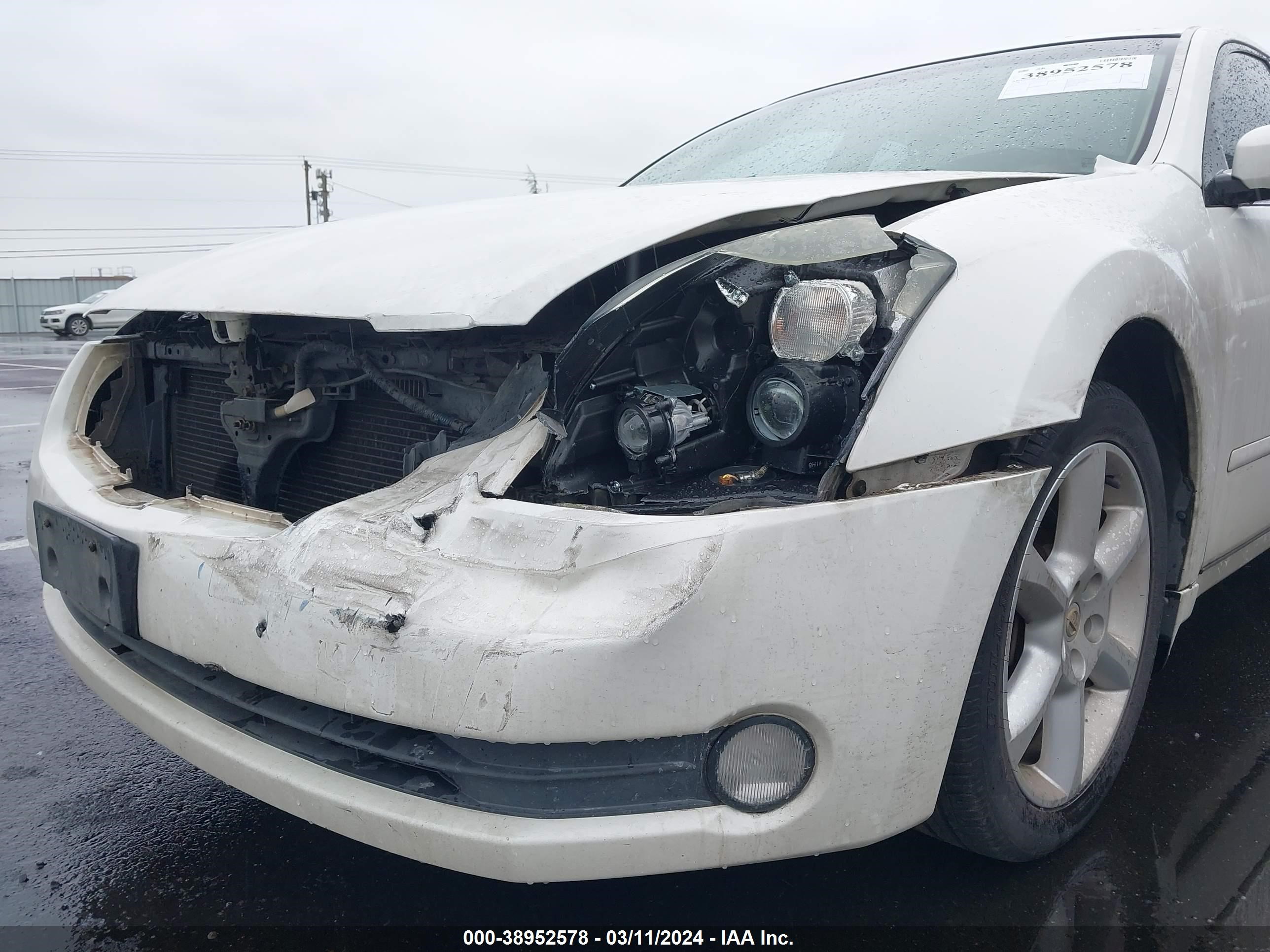 Photo 5 VIN: 1N4BA41E84C850038 - NISSAN MAXIMA 