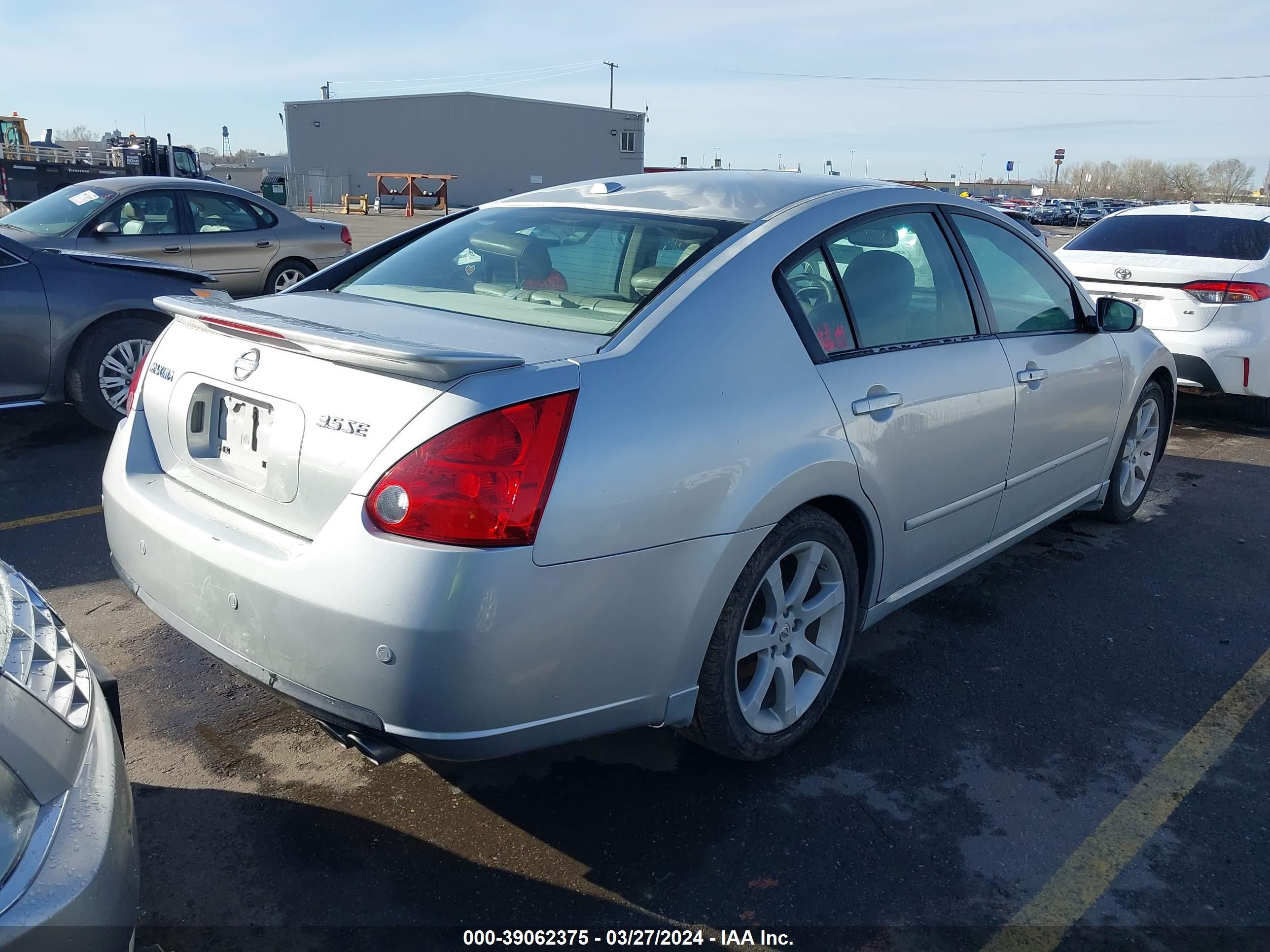 Photo 3 VIN: 1N4BA41E88C839305 - NISSAN MAXIMA 