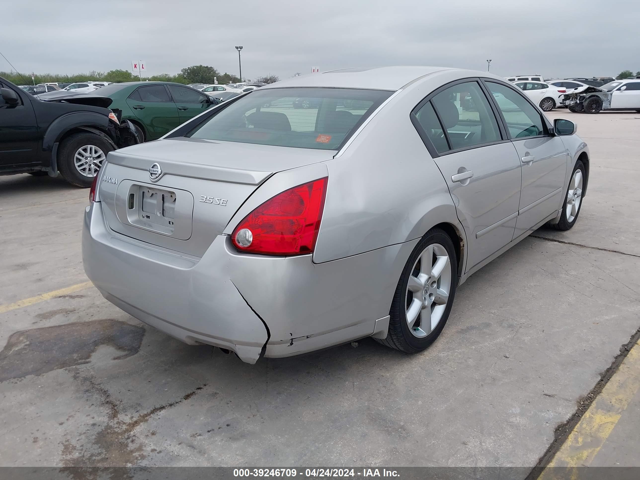 Photo 3 VIN: 1N4BA41EX6C817996 - NISSAN MAXIMA 