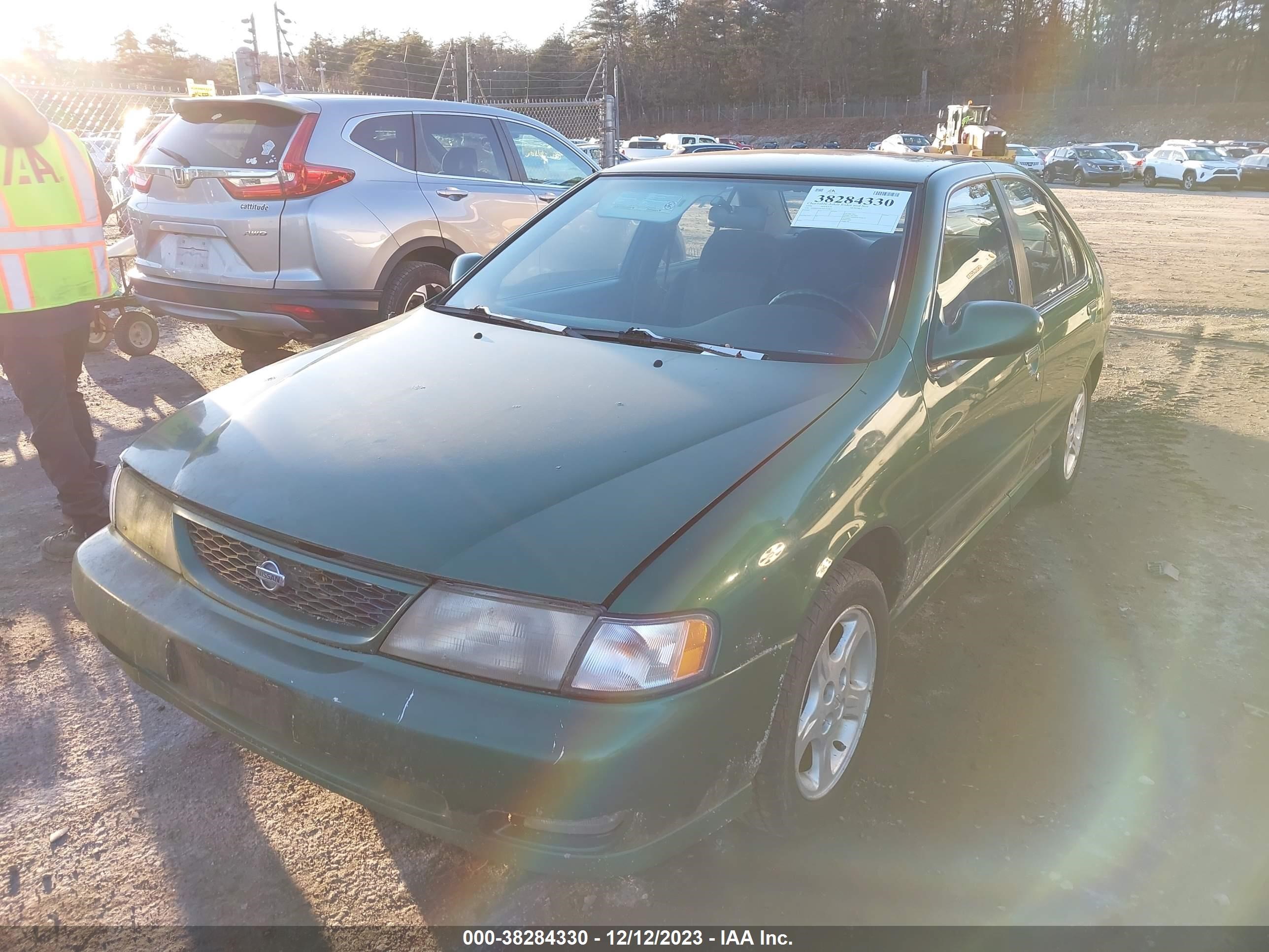 Photo 1 VIN: 1N4BB41D2WC725835 - NISSAN SENTRA 