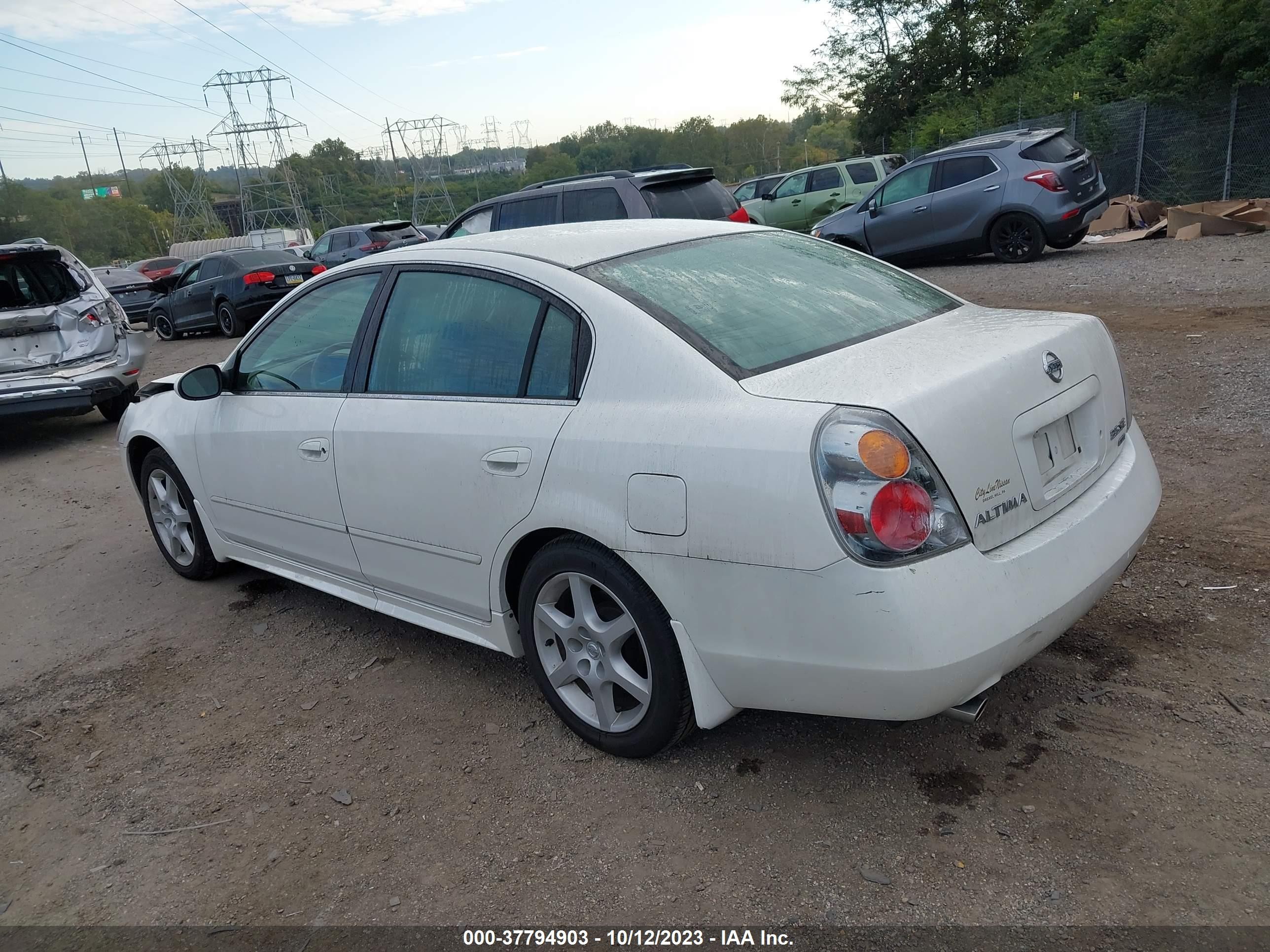 Photo 2 VIN: 1N4BL11D13C242831 - NISSAN ALTIMA 