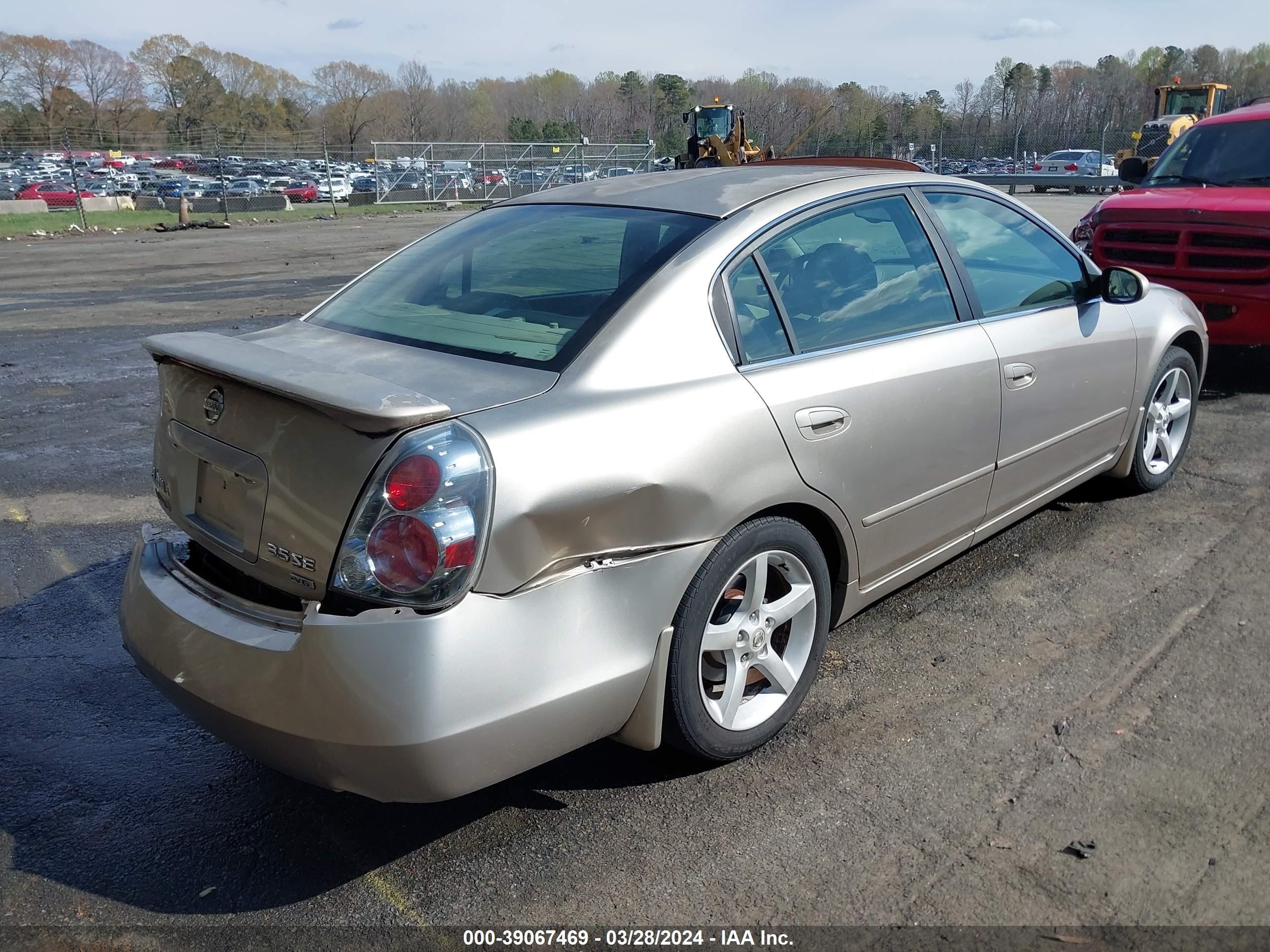 Photo 3 VIN: 1N4BL11D15C337571 - NISSAN ALTIMA 