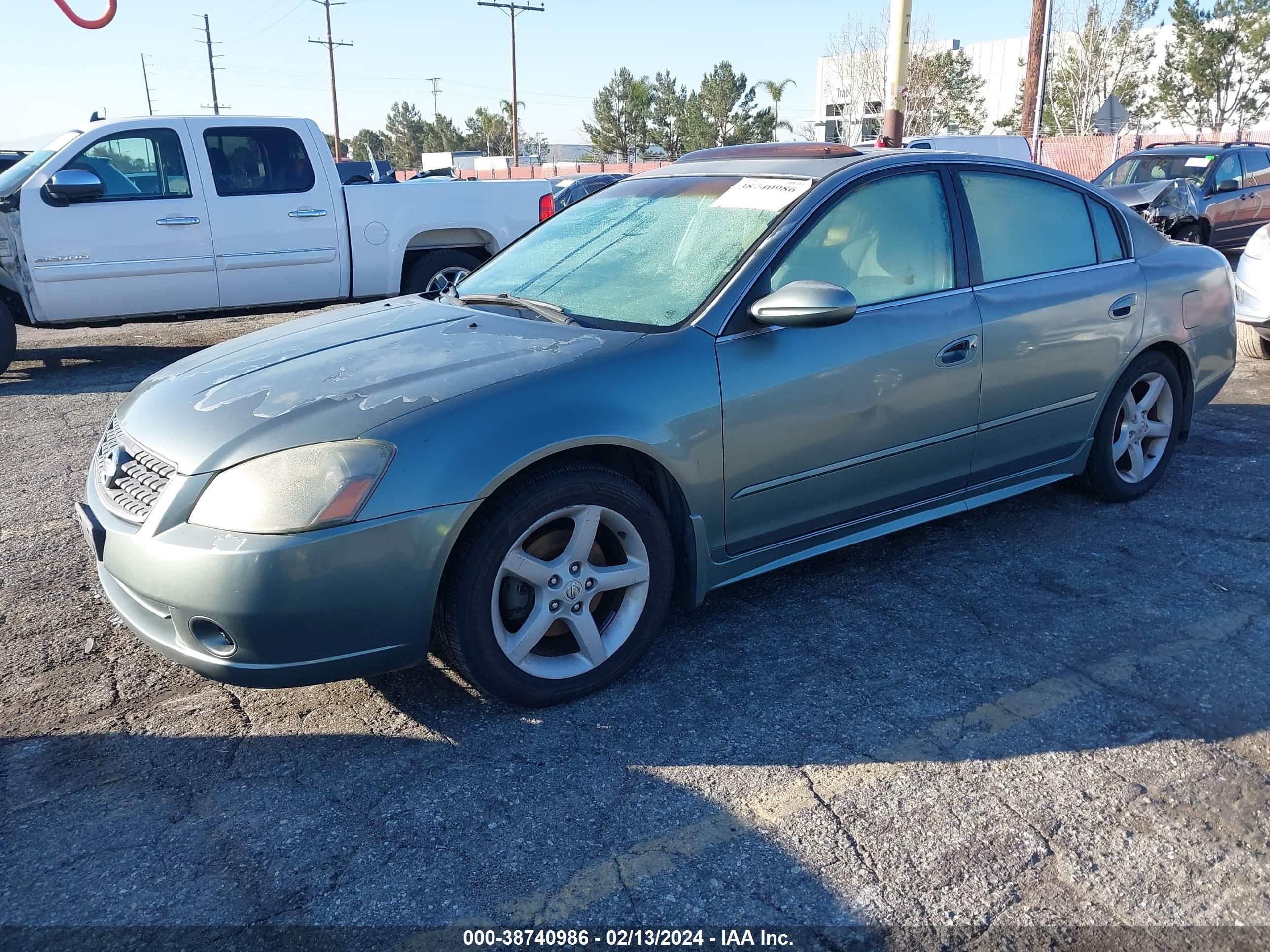 Photo 1 VIN: 1N4BL11D15C952105 - NISSAN ALTIMA 