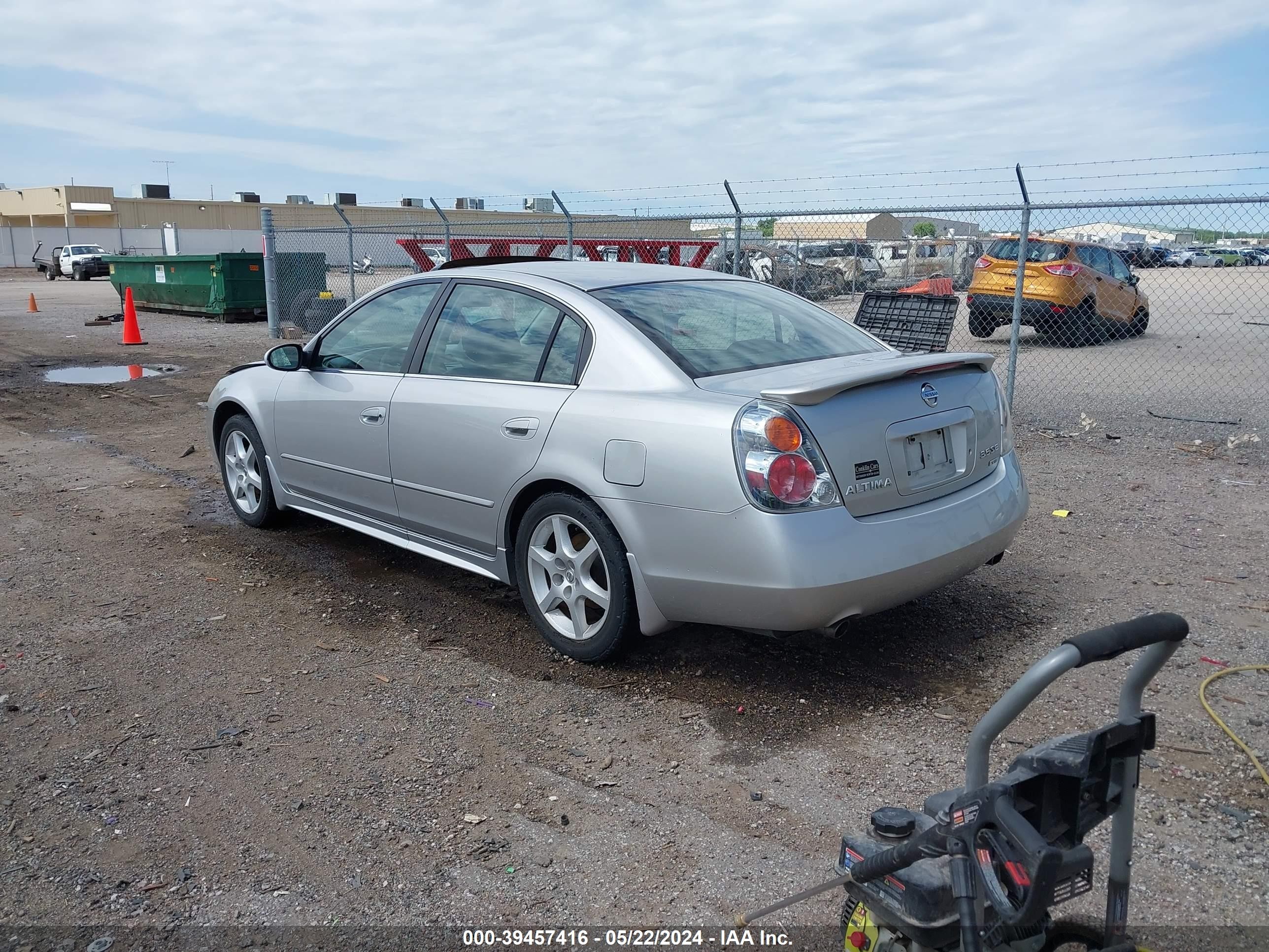 Photo 2 VIN: 1N4BL11D33C231197 - NISSAN ALTIMA 