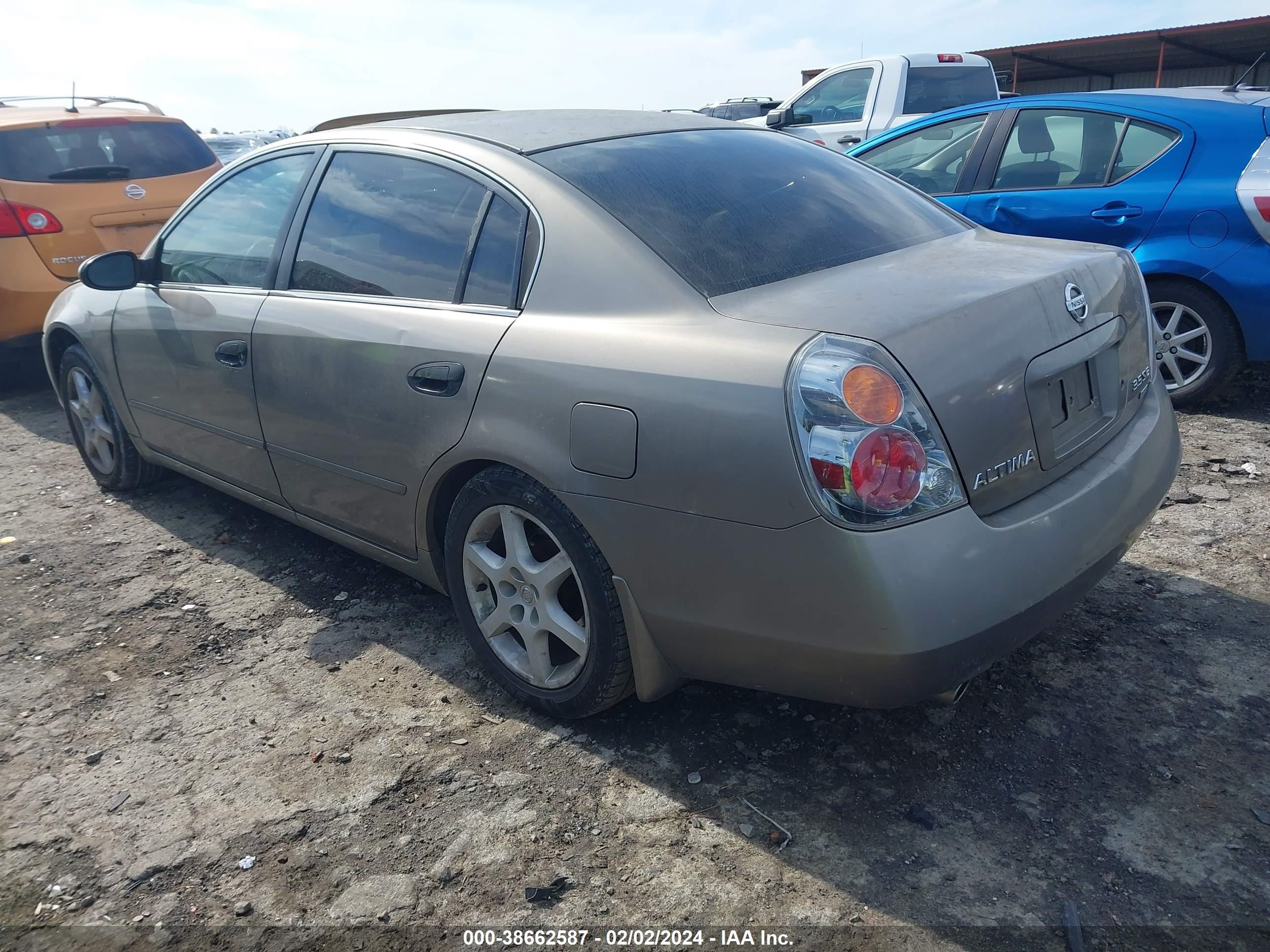 Photo 2 VIN: 1N4BL11D54C167360 - NISSAN ALTIMA 