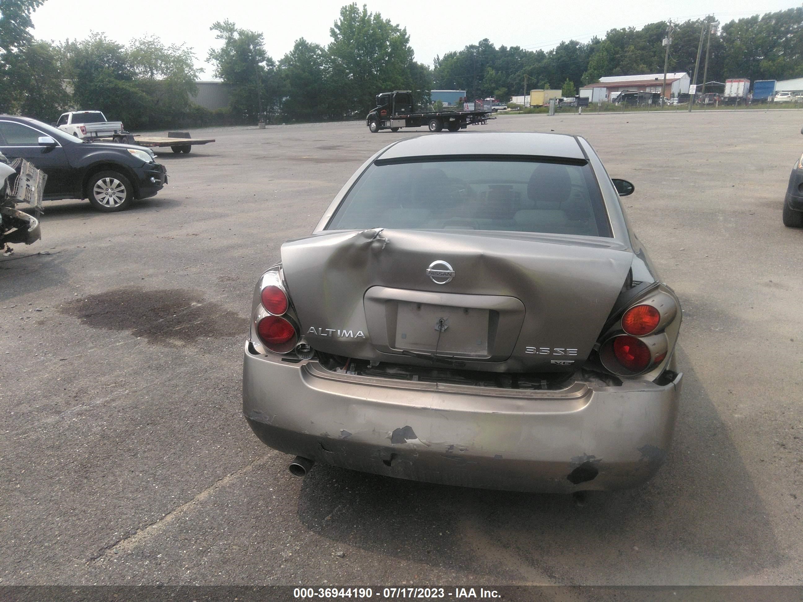 Photo 5 VIN: 1N4BL11D55C301690 - NISSAN ALTIMA 