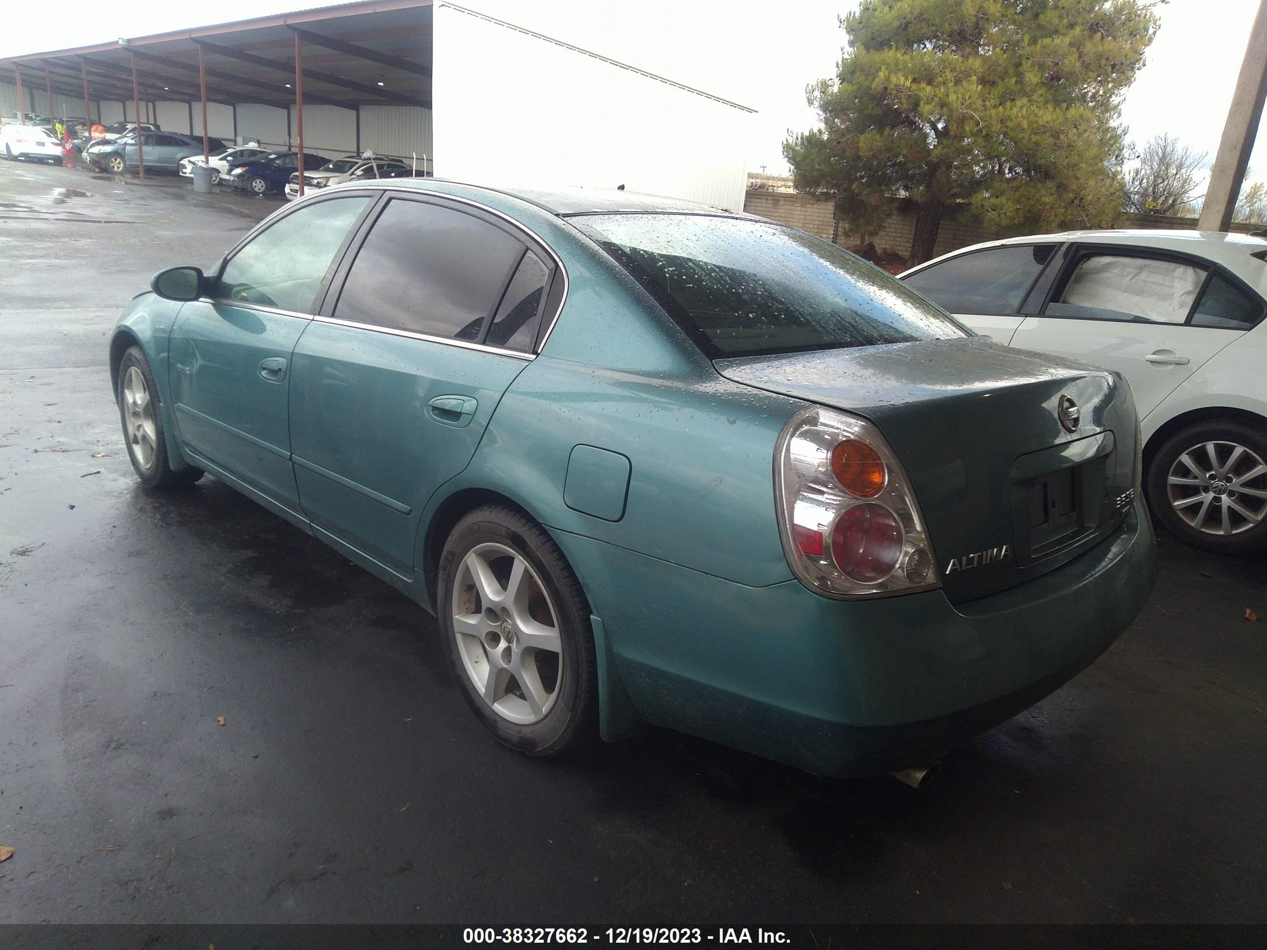 Photo 2 VIN: 1N4BL11D72C118349 - NISSAN ALTIMA 