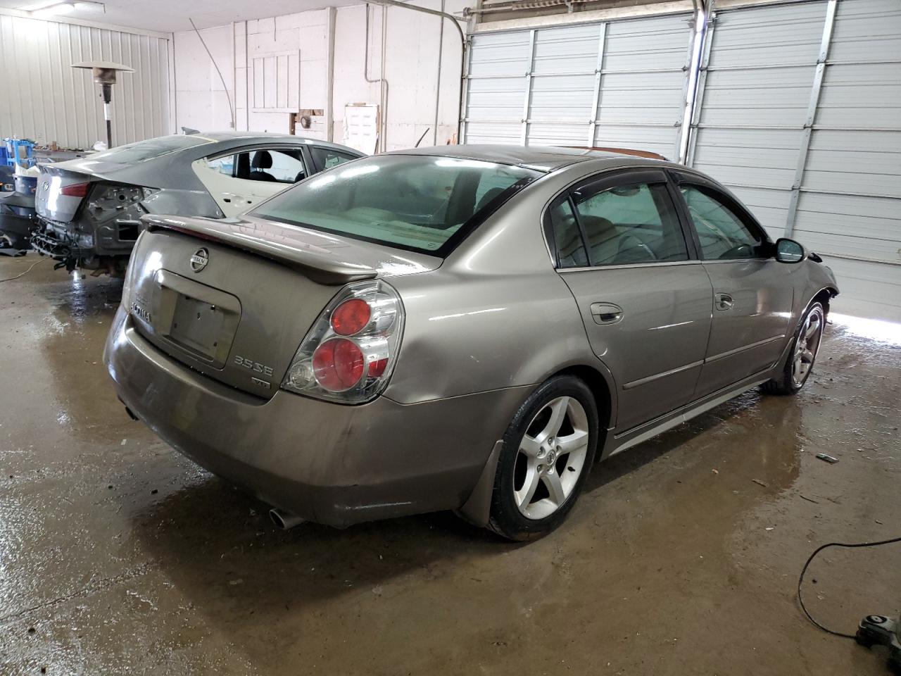 Photo 2 VIN: 1N4BL11D95C339357 - NISSAN ALTIMA 