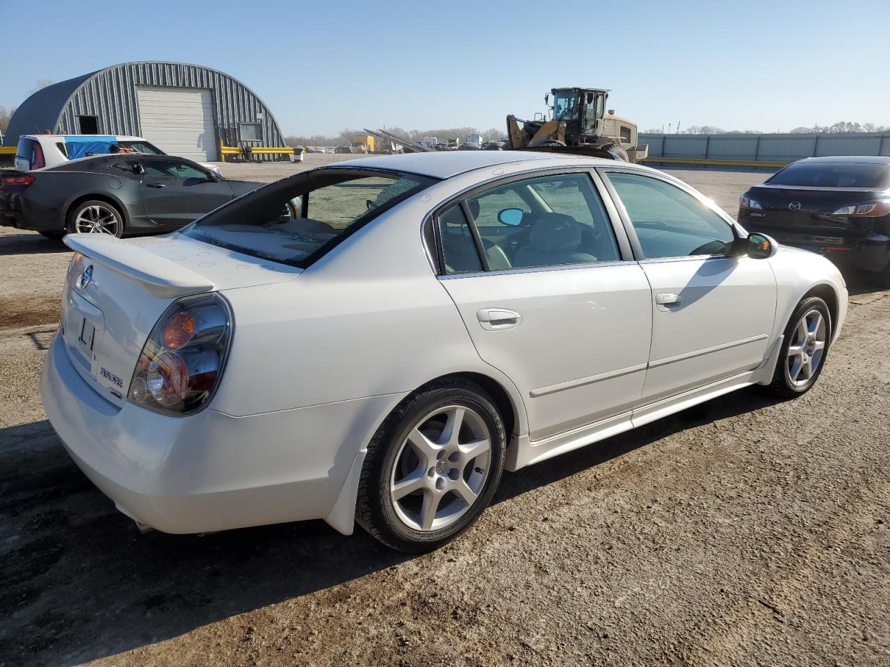 Photo 2 VIN: 1N4BL11DX3C333564 - NISSAN ALTIMA 