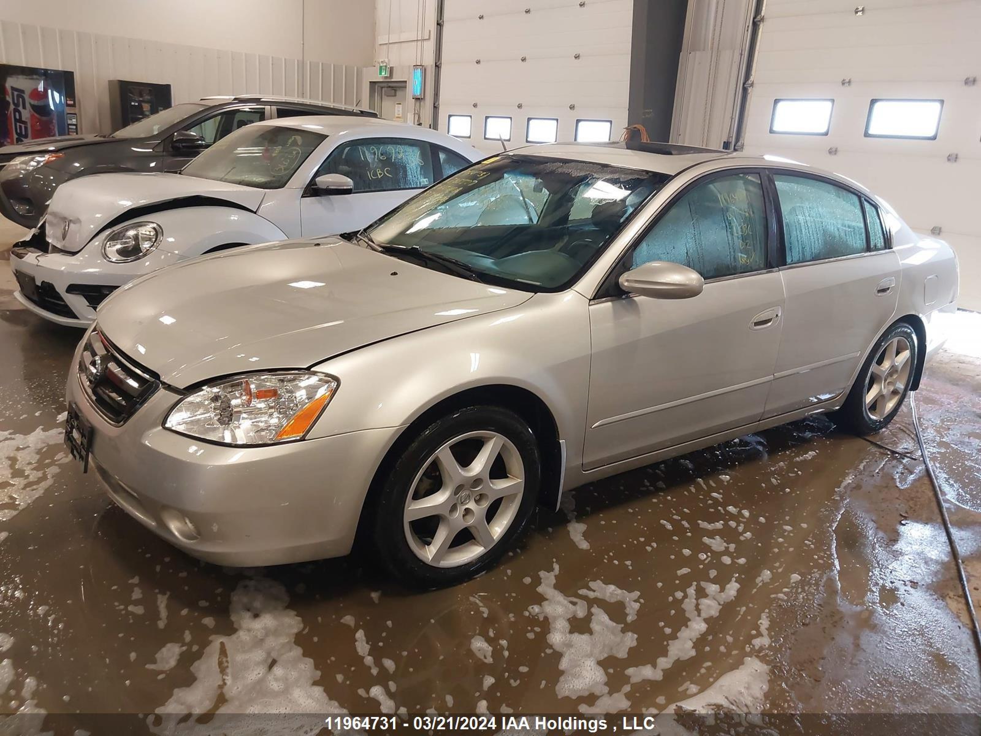 Photo 1 VIN: 1N4BL11E22C235507 - NISSAN ALTIMA 