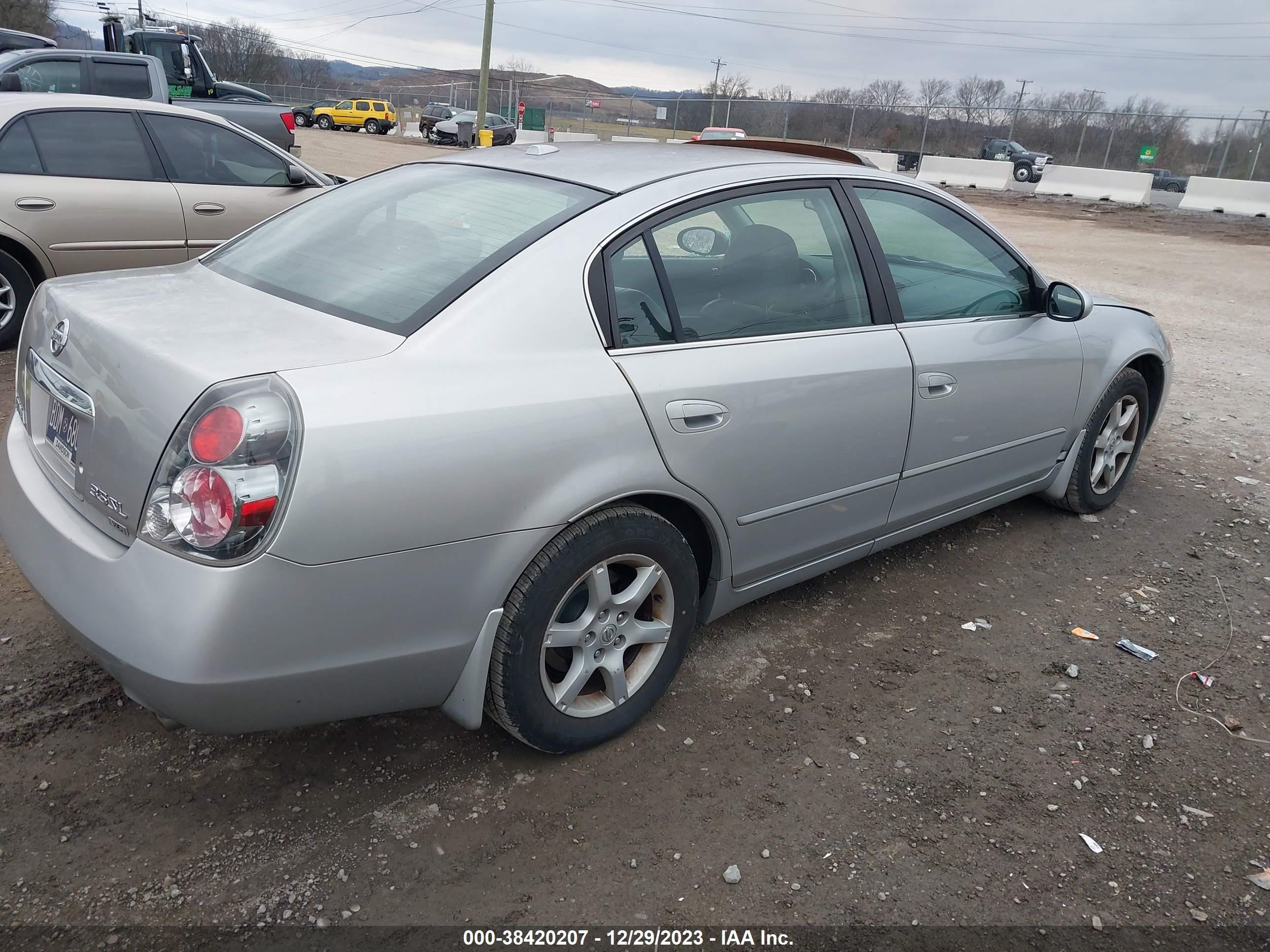 Photo 3 VIN: 1N4BL11E86C210567 - NISSAN ALTIMA 