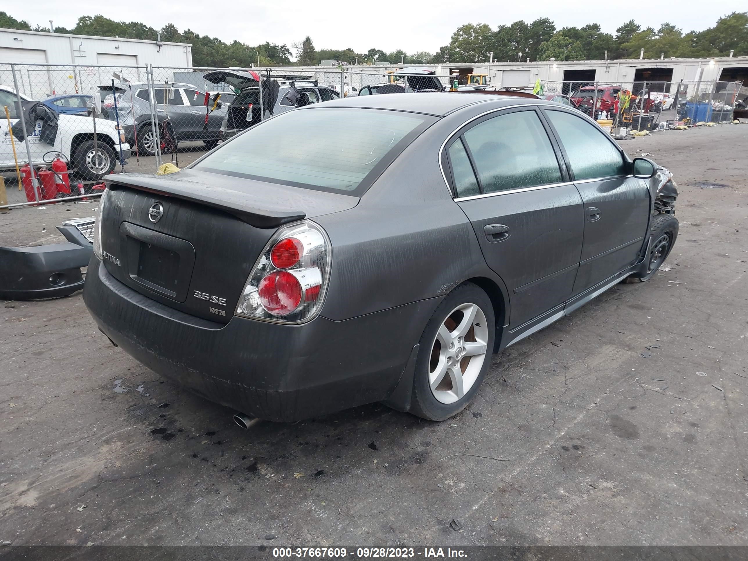 Photo 3 VIN: 1N4BL11E95C336922 - NISSAN ALTIMA 