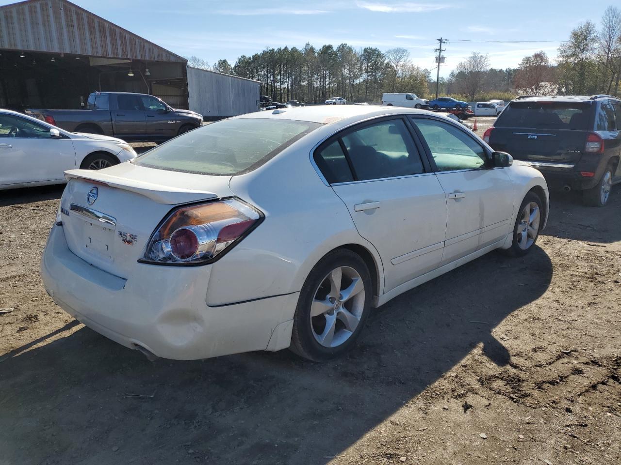 Photo 2 VIN: 1N4BL21E09N437718 - NISSAN ALTIMA 