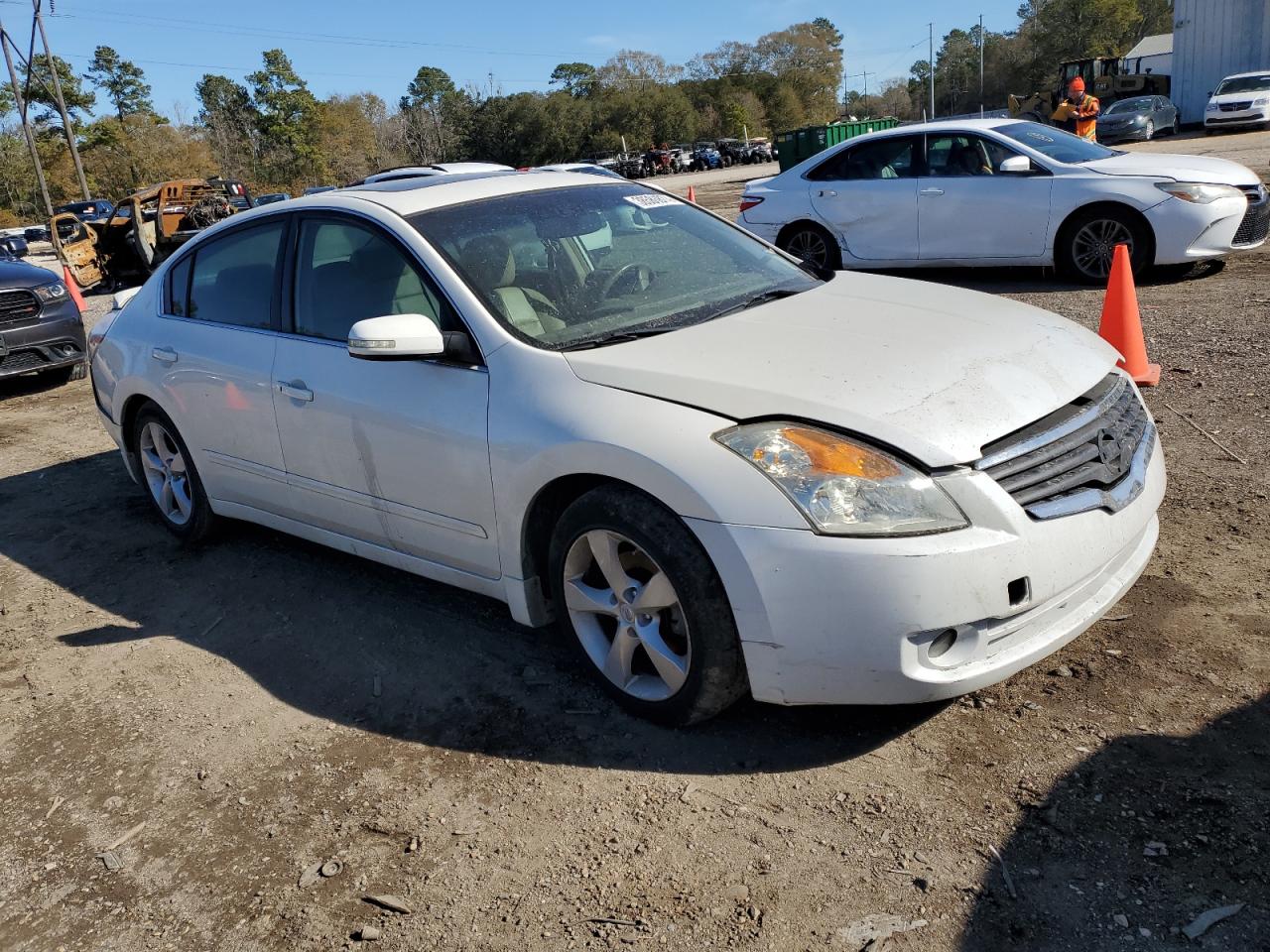 Photo 3 VIN: 1N4BL21E09N437718 - NISSAN ALTIMA 