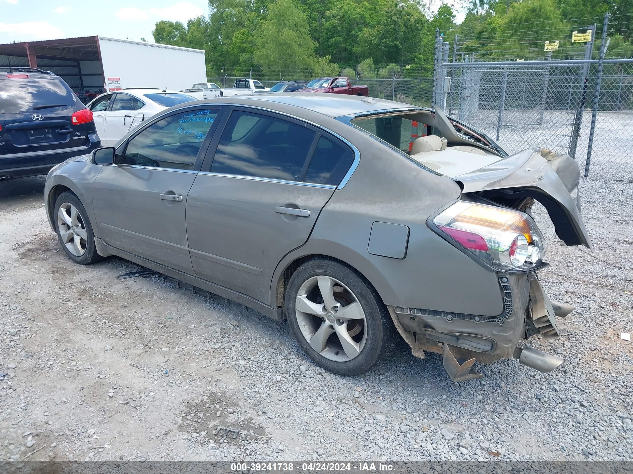 Photo 2 VIN: 1N4BL21E28N401673 - NISSAN ALTIMA 