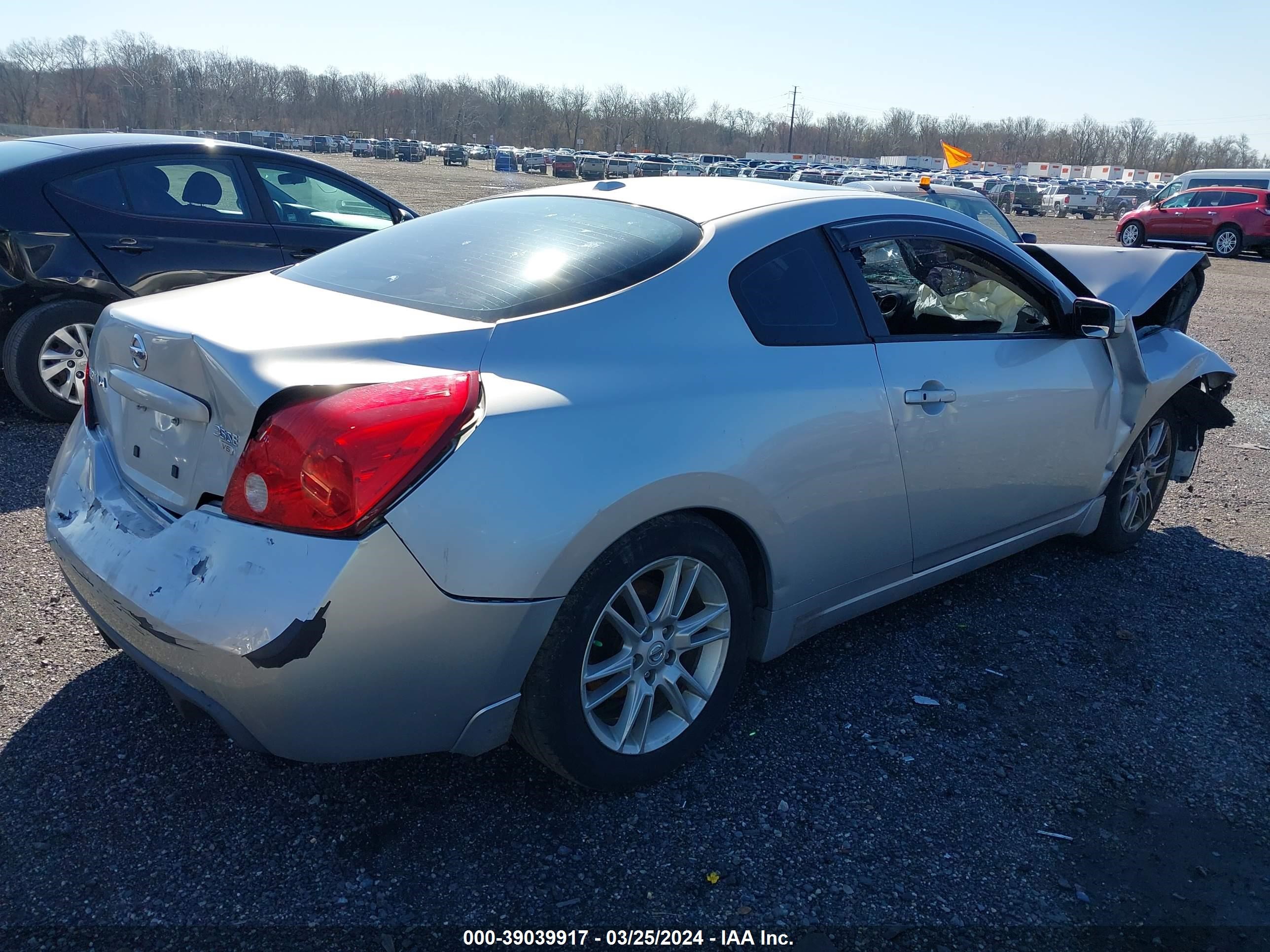 Photo 3 VIN: 1N4BL24E68C183566 - NISSAN ALTIMA 