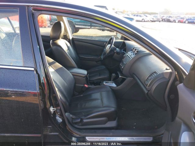 Photo 4 VIN: 1N4BL2AP1BN451683 - NISSAN ALTIMA 