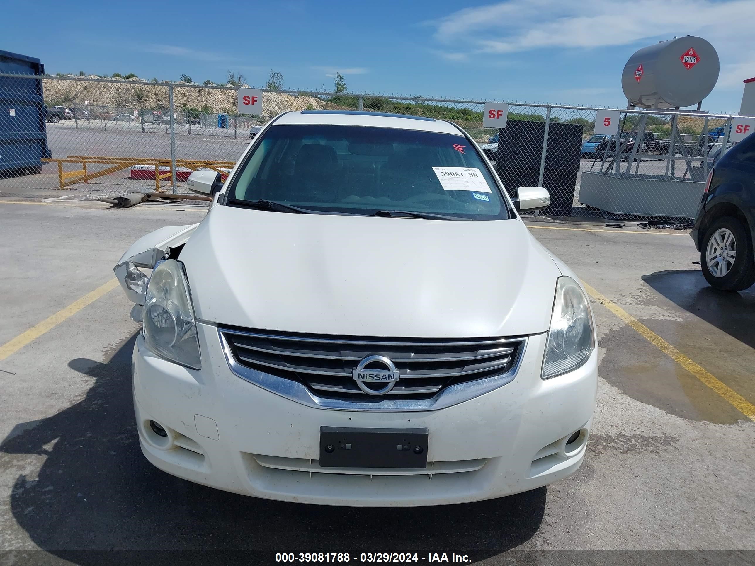 Photo 11 VIN: 1N4BL2AP1CC216570 - NISSAN ALTIMA 