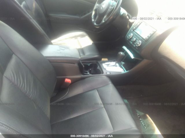 Photo 4 VIN: 1N4BL2AP2CN556797 - NISSAN ALTIMA 