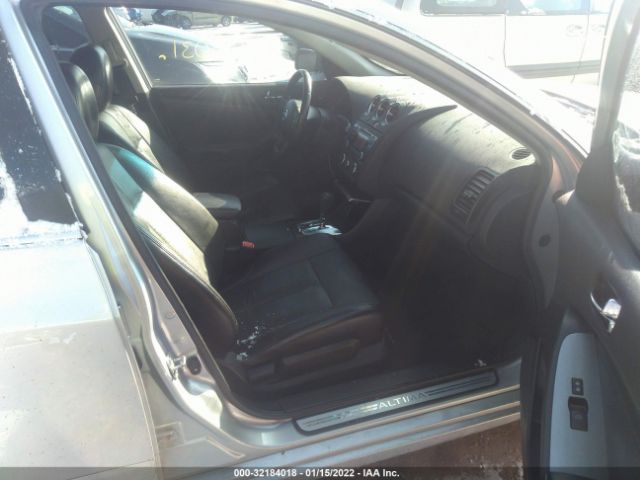 Photo 4 VIN: 1N4BL2AP3AN555980 - NISSAN ALTIMA 