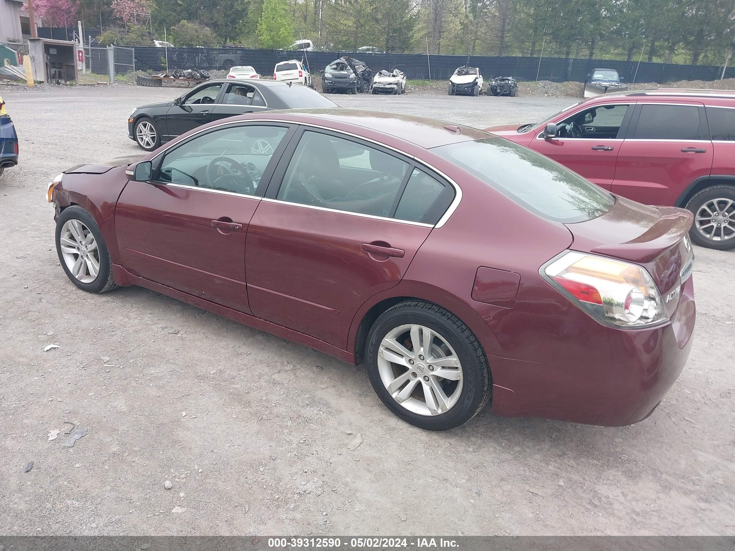 Photo 2 VIN: 1N4BL2AP3BN426400 - NISSAN ALTIMA 