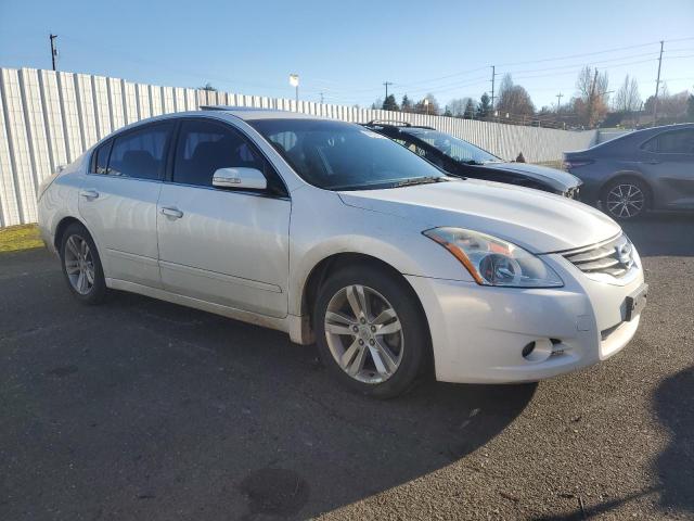 Photo 3 VIN: 1N4BL2AP6BN493427 - NISSAN ALTIMA 