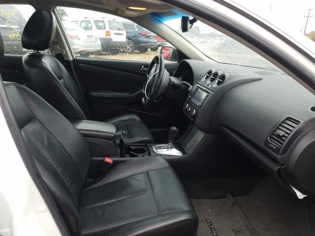 Photo 4 VIN: 1N4BL2AP8BN422682 - NISSAN ALTIMA 