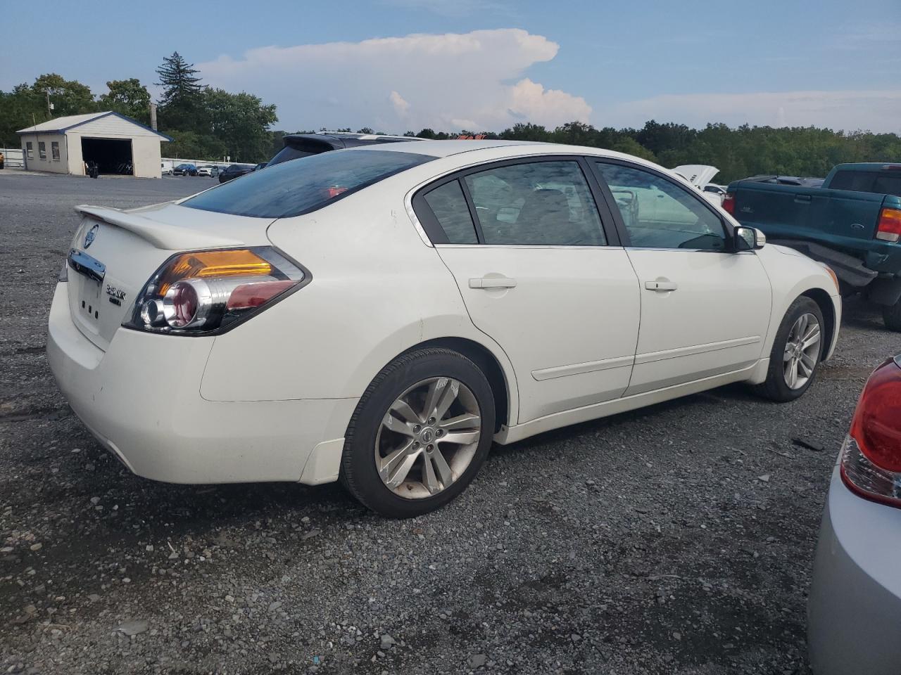 Photo 2 VIN: 1N4BL2AP9CC153170 - NISSAN ALTIMA 