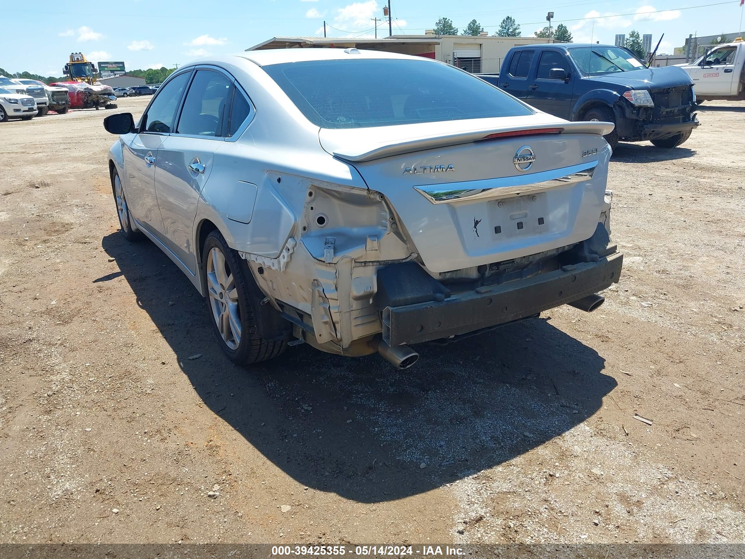 Photo 16 VIN: 1N4BL3AP2DN492591 - NISSAN ALTIMA 