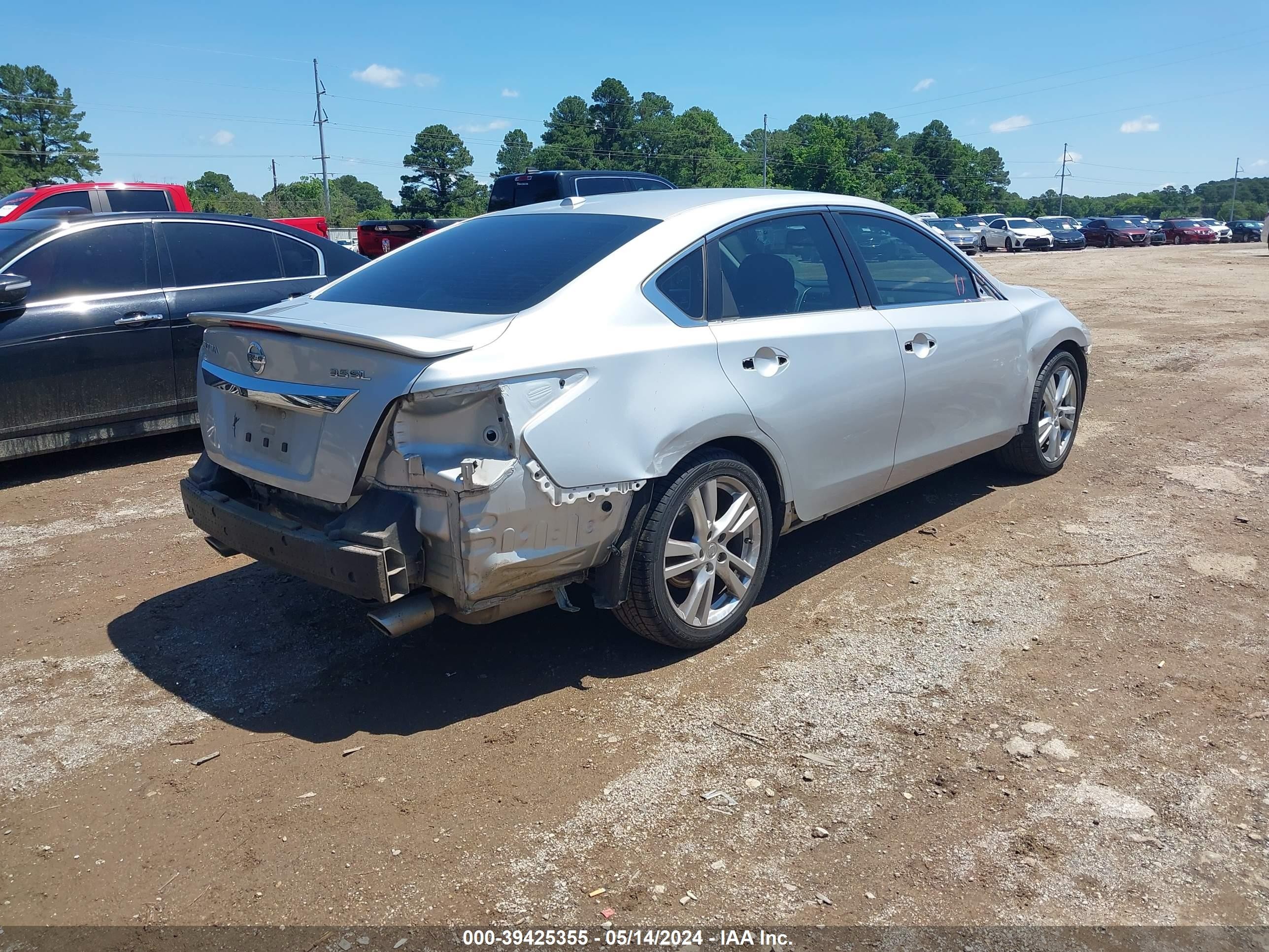 Photo 3 VIN: 1N4BL3AP2DN492591 - NISSAN ALTIMA 