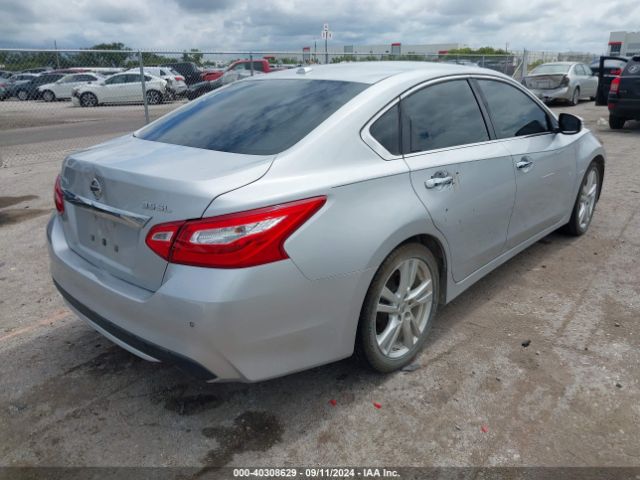 Photo 3 VIN: 1N4BL3AP2HC108889 - NISSAN ALTIMA 