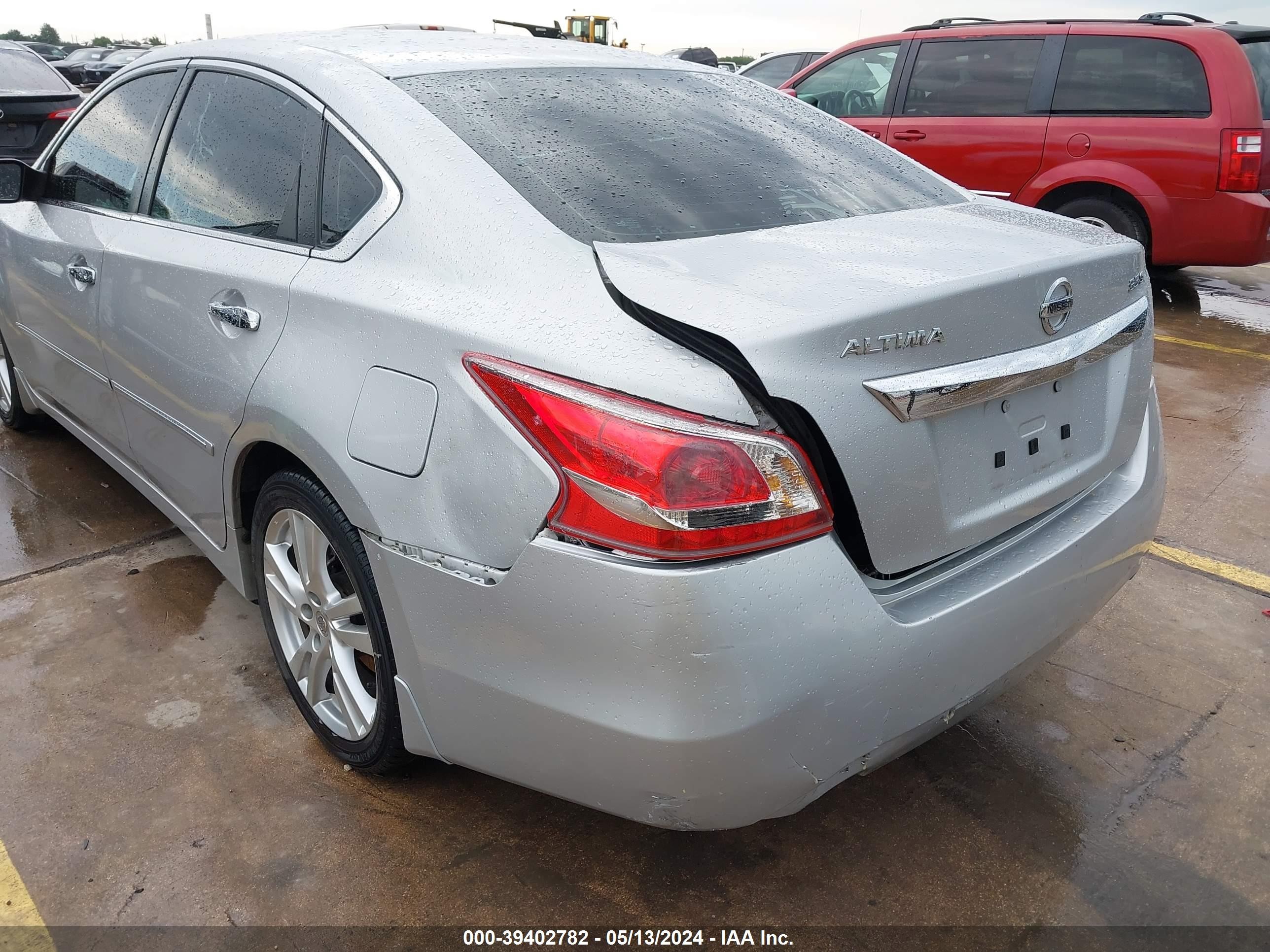 Photo 16 VIN: 1N4BL3AP3DN497007 - NISSAN ALTIMA 