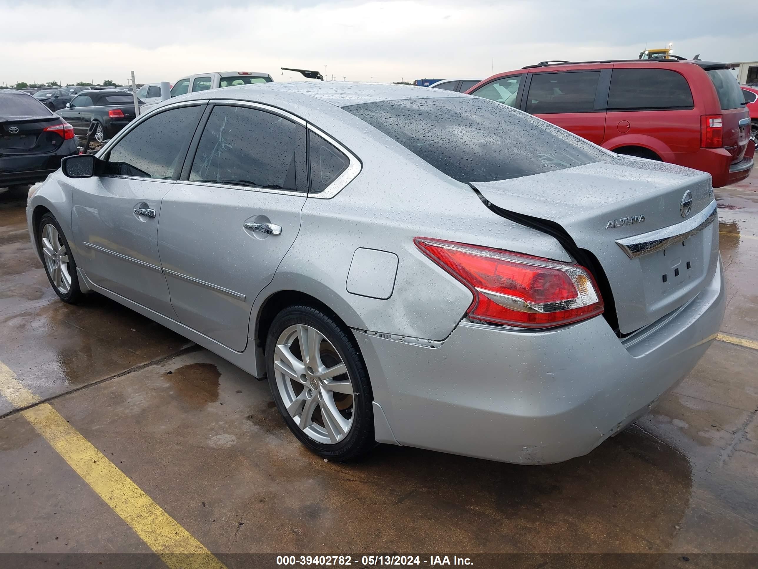 Photo 2 VIN: 1N4BL3AP3DN497007 - NISSAN ALTIMA 