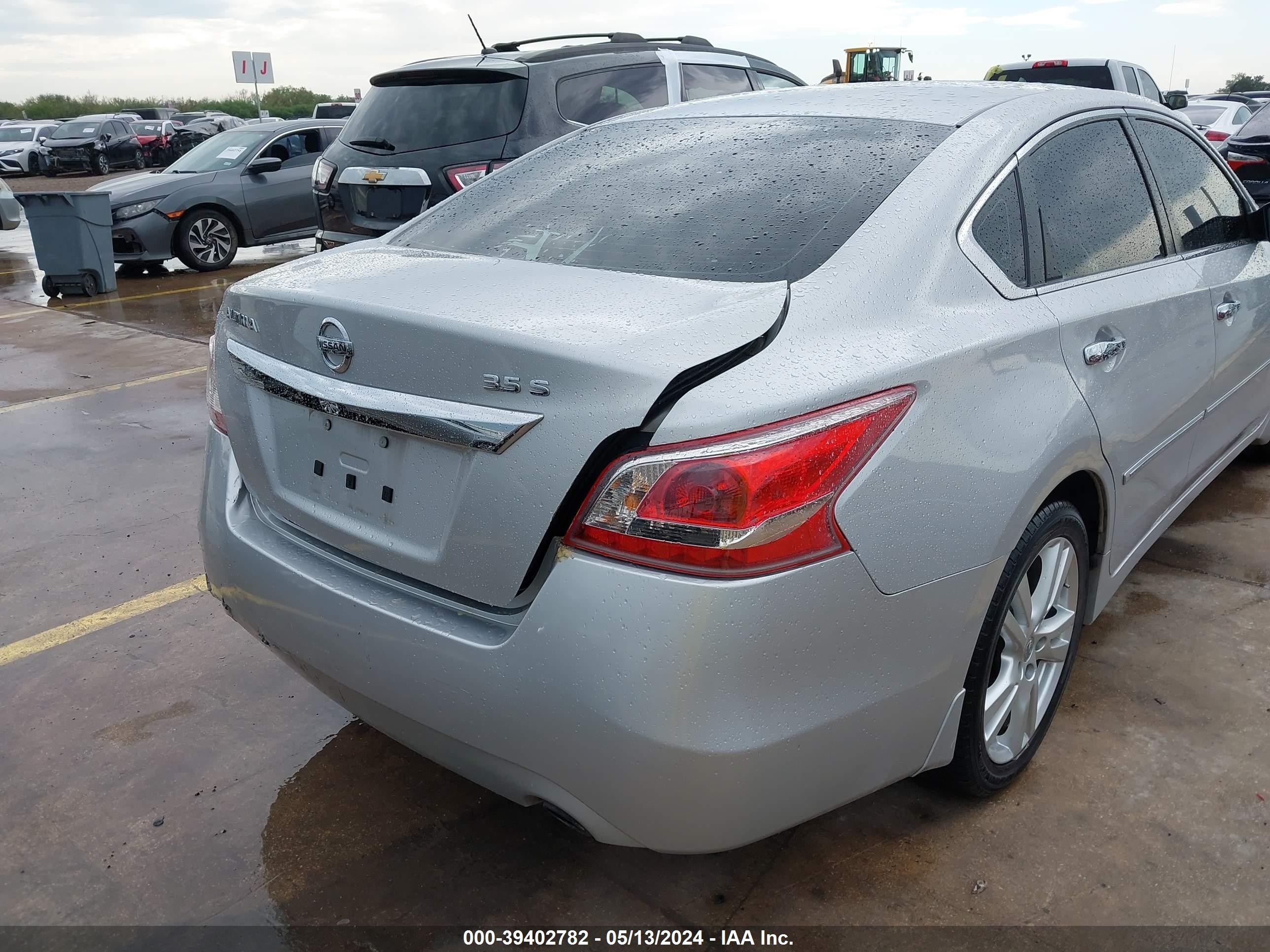 Photo 5 VIN: 1N4BL3AP3DN497007 - NISSAN ALTIMA 