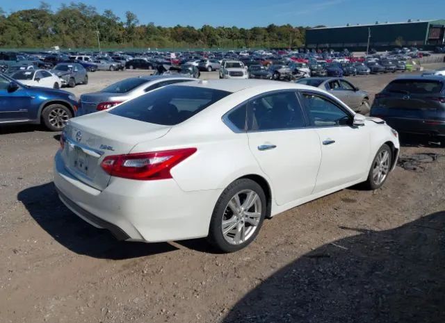 Photo 3 VIN: 1N4BL3AP3HC176103 - NISSAN ALTIMA 