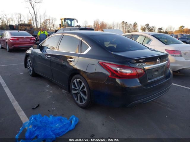 Photo 2 VIN: 1N4BL3AP5HC130000 - NISSAN ALTIMA 