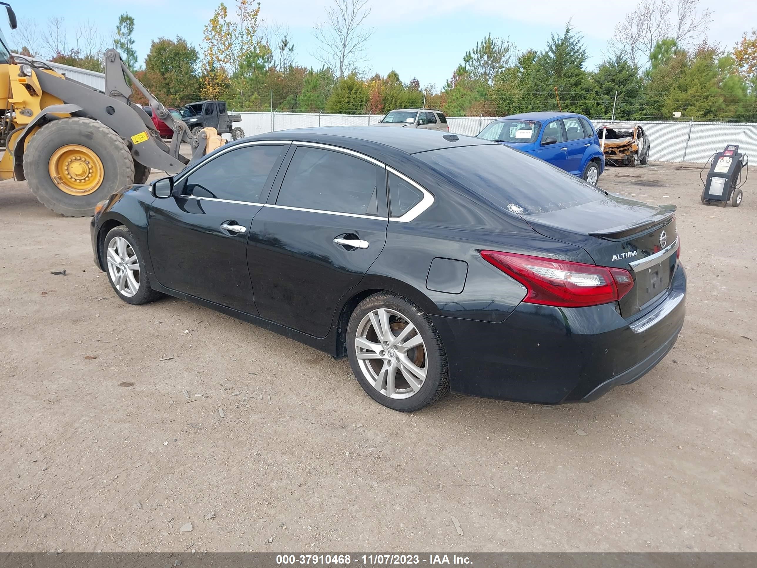 Photo 2 VIN: 1N4BL3AP5HC142521 - NISSAN ALTIMA 