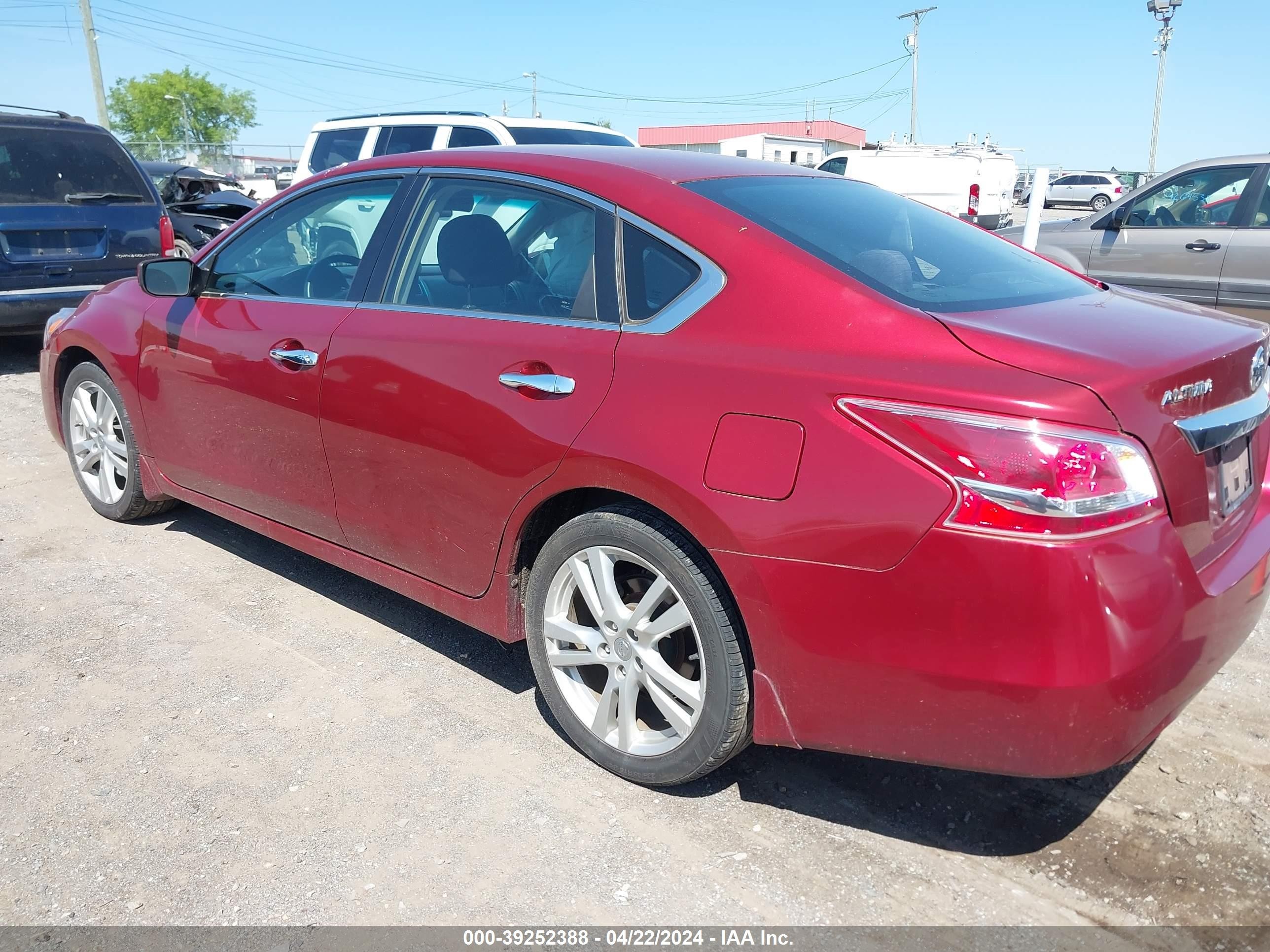 Photo 2 VIN: 1N4BL3AP6DC150704 - NISSAN ALTIMA 