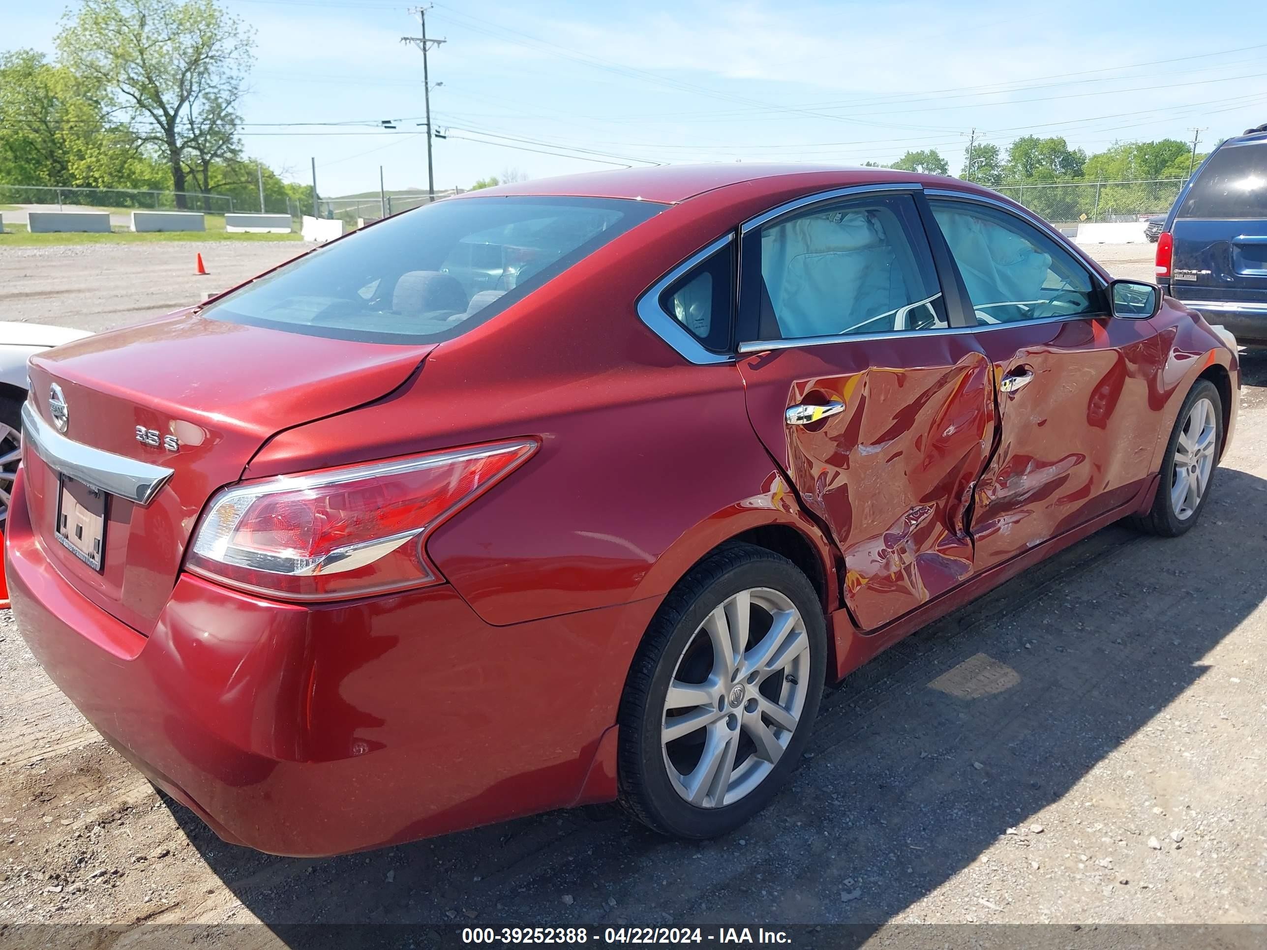 Photo 3 VIN: 1N4BL3AP6DC150704 - NISSAN ALTIMA 