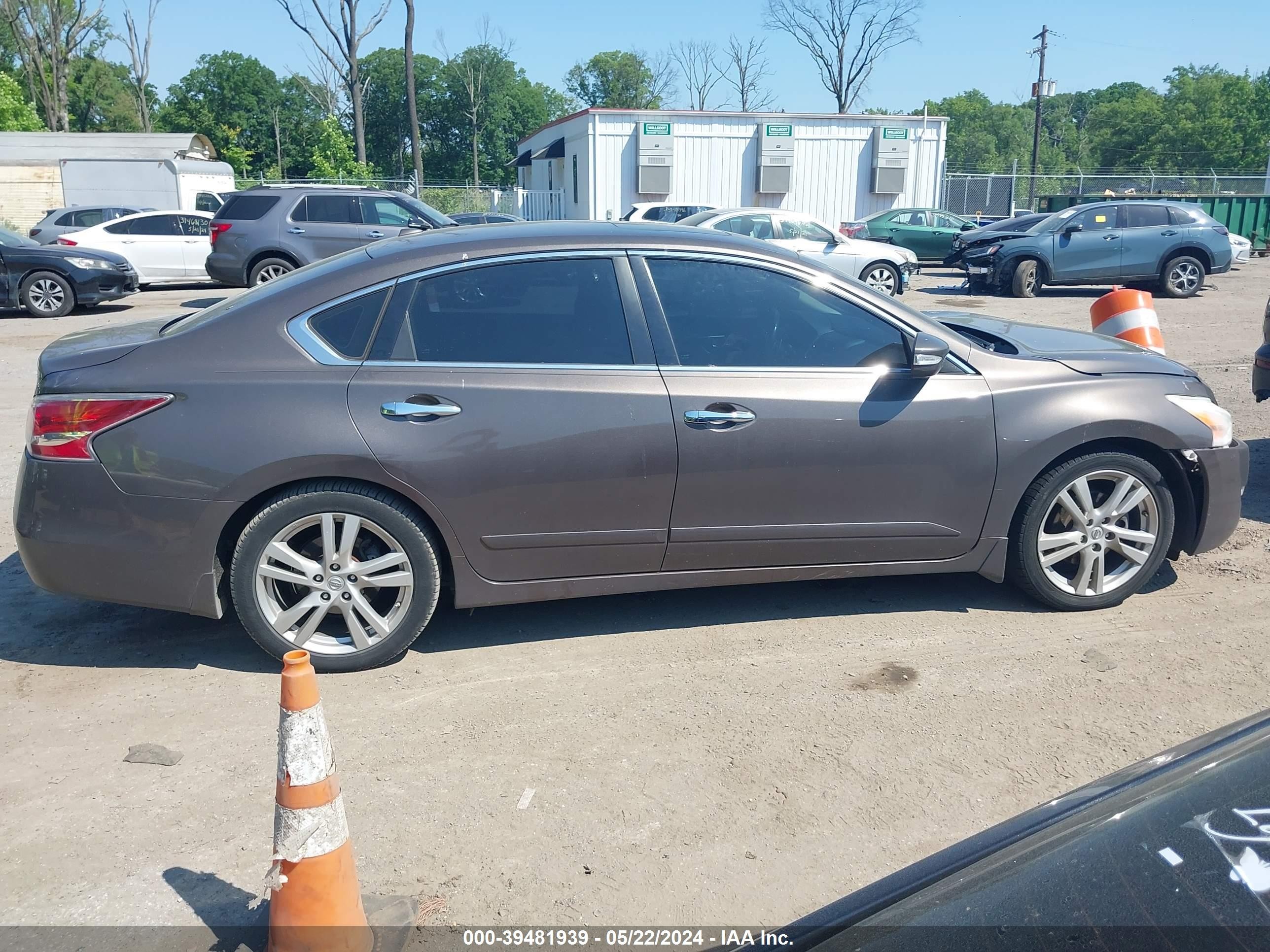 Photo 13 VIN: 1N4BL3AP6FC573012 - NISSAN ALTIMA 