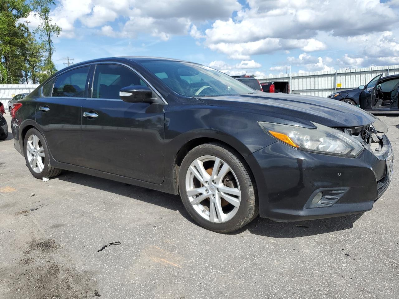 Photo 3 VIN: 1N4BL3AP6HC133004 - NISSAN ALTIMA 