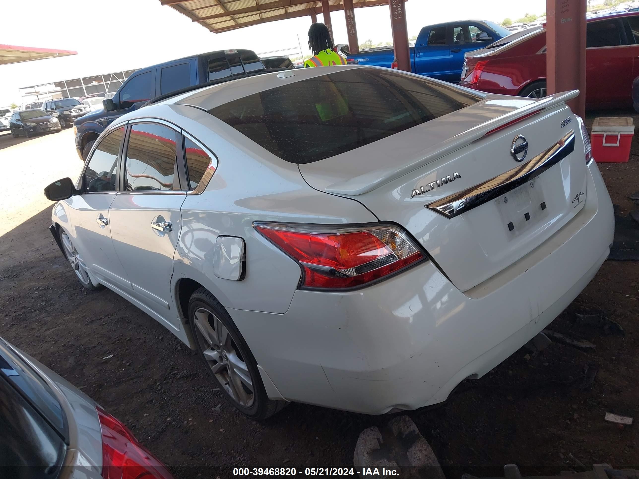 Photo 2 VIN: 1N4BL3AP8EC404978 - NISSAN ALTIMA 